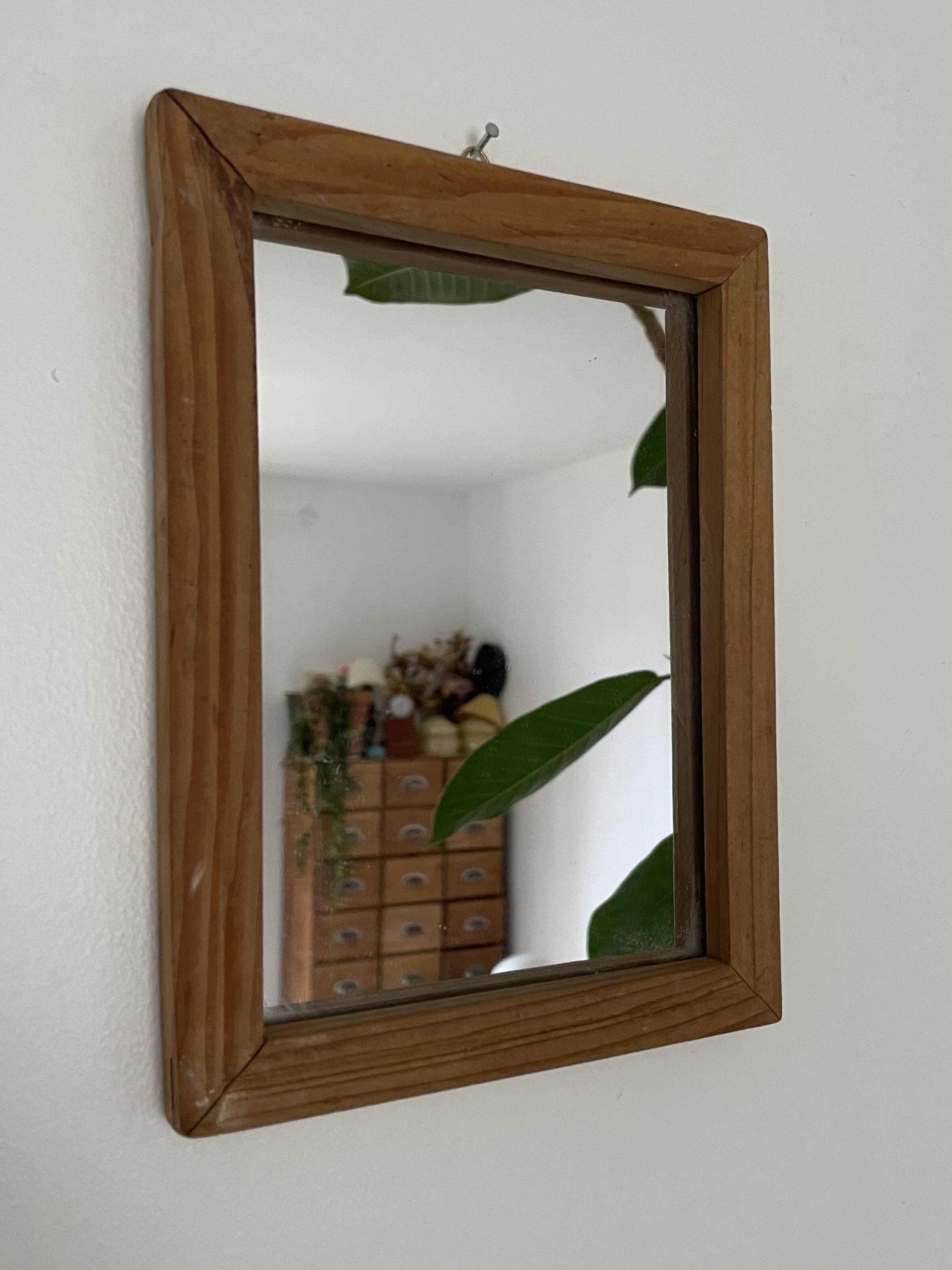 Petit miroir mural en bois 15x20cm