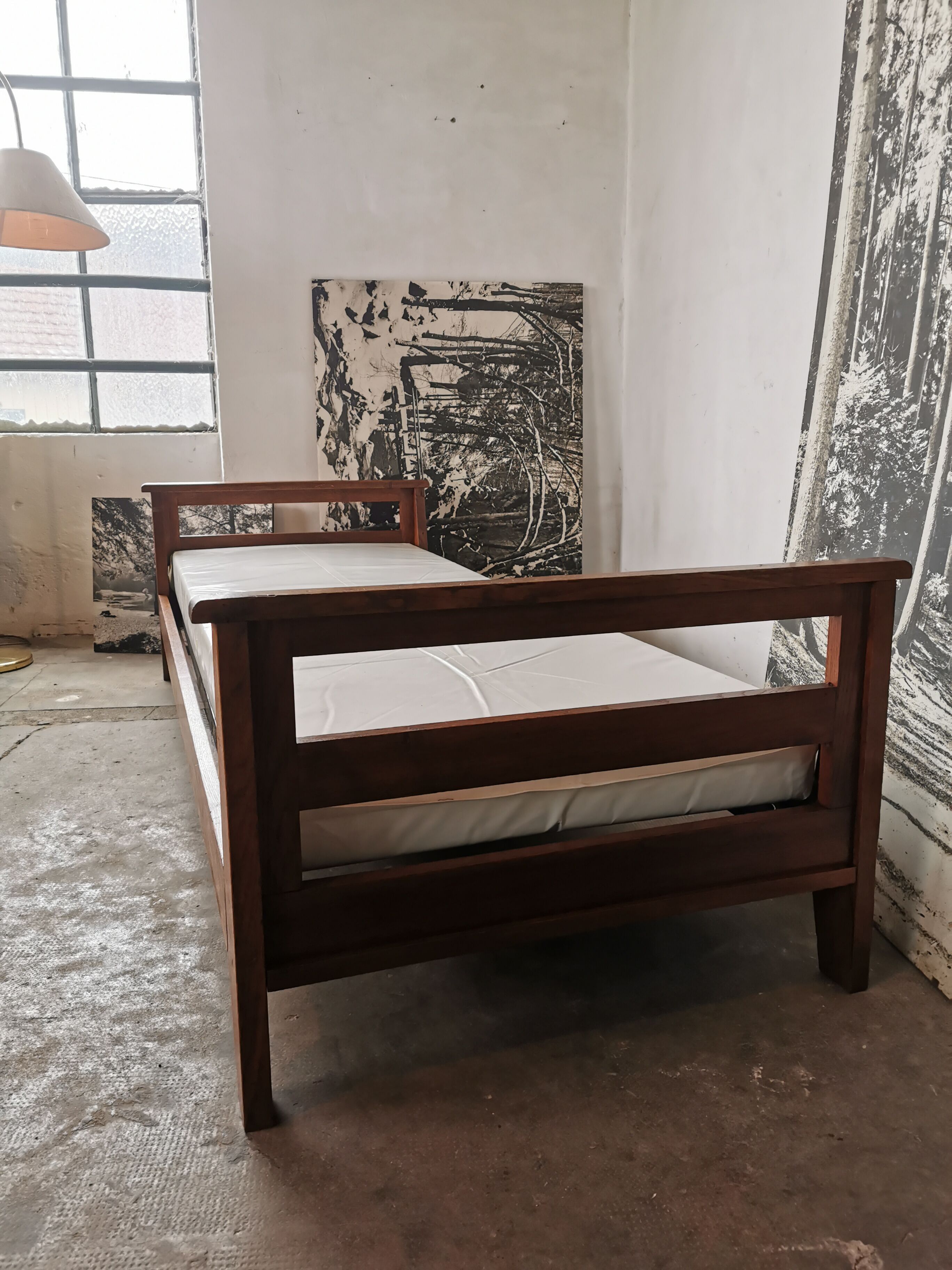 Mru bed René Gabriel, reconstruction