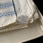 Tablecloths and napkins made in Italy