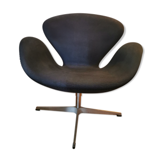 Swan armchair by Arne Jacobsen for Fritz Hansen