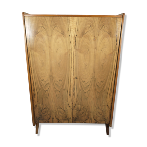 Garde-robe en noyer par