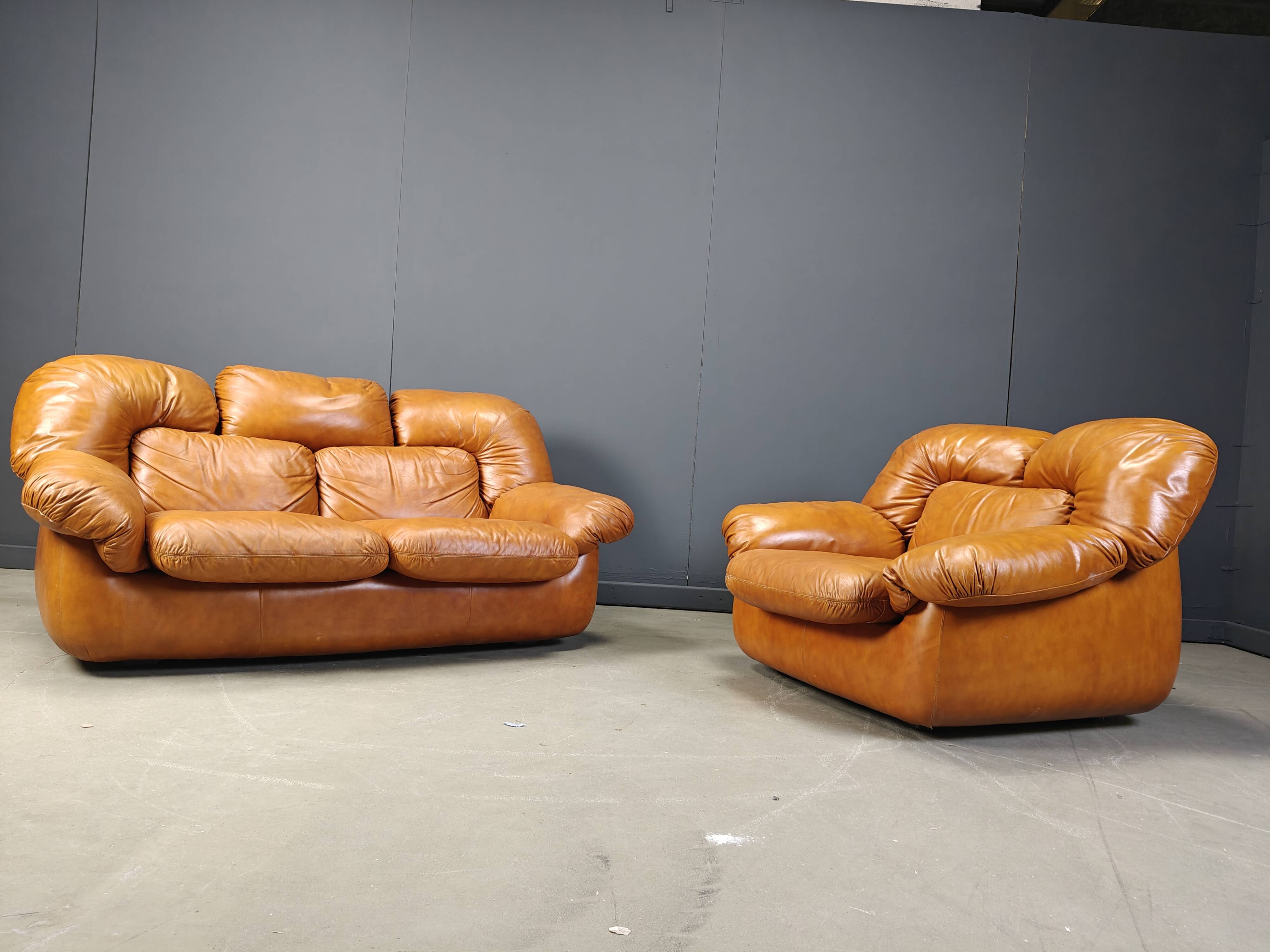Mid century Italian leather sofa set by Ercole Biella for Grappeggia, 1970s