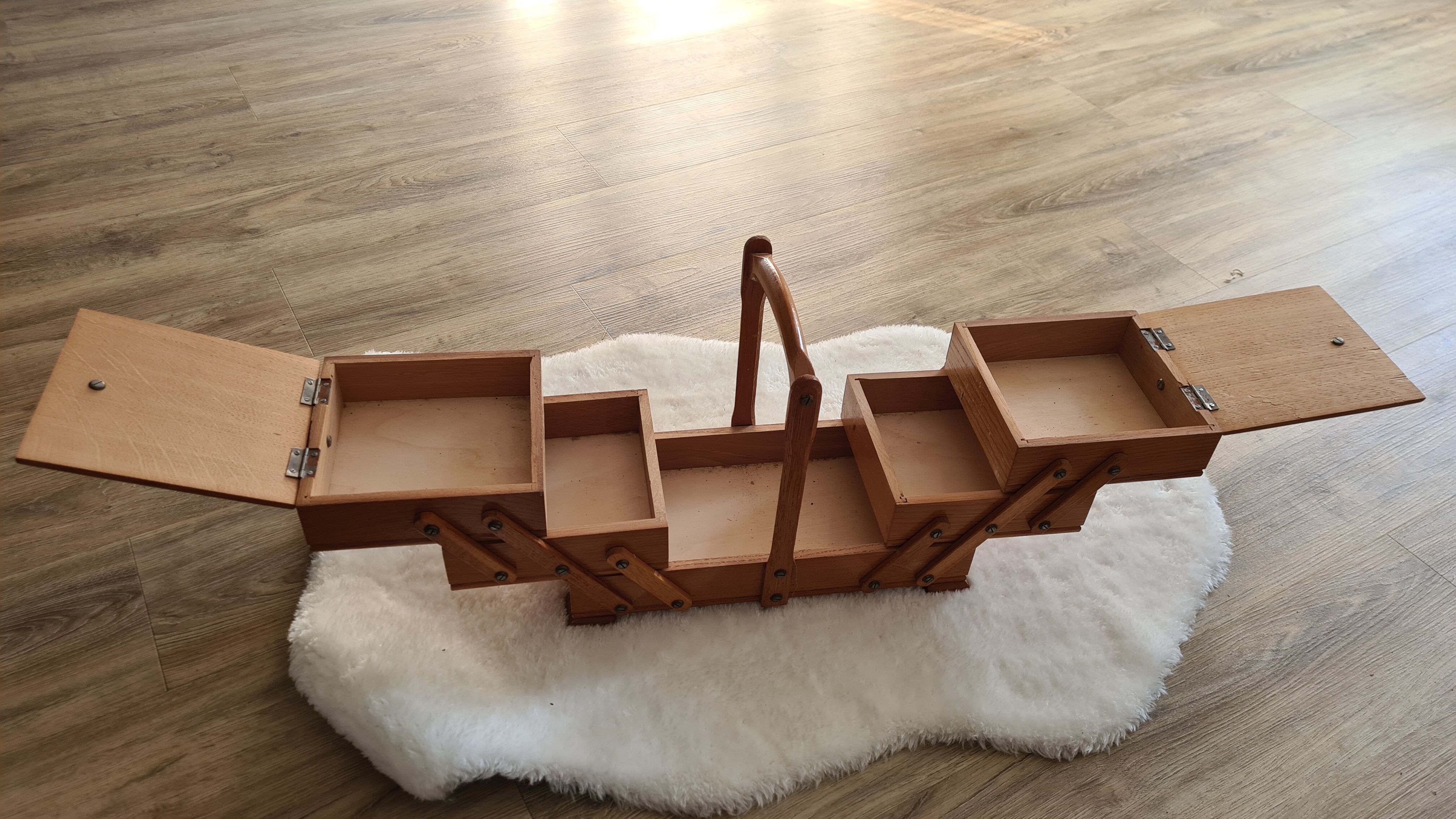 Former woodworker / vintage Dimensions: 41 x 27 x 20