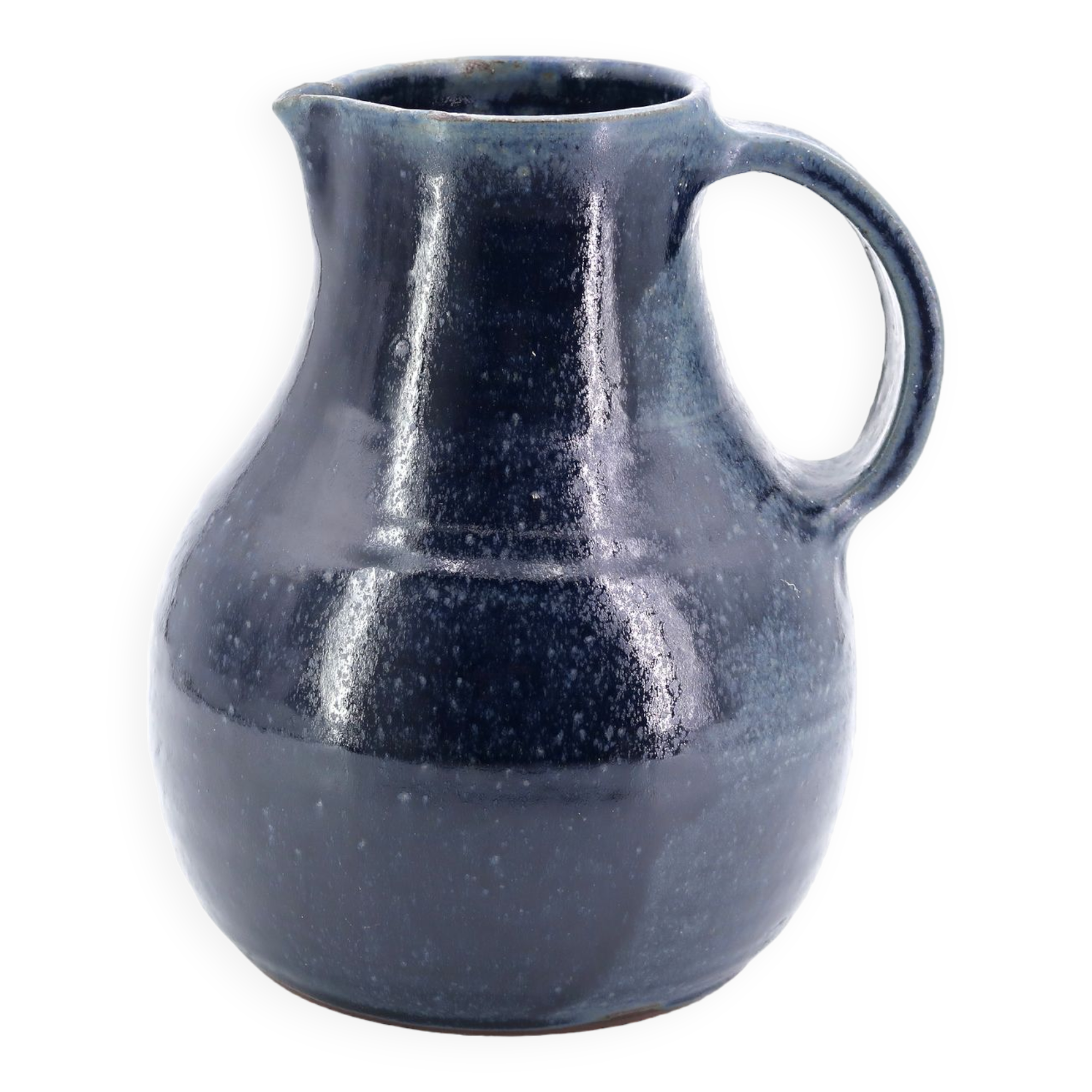 Midnight blue pitcher in sandstone by Jeanne and Norbert Pierlot
