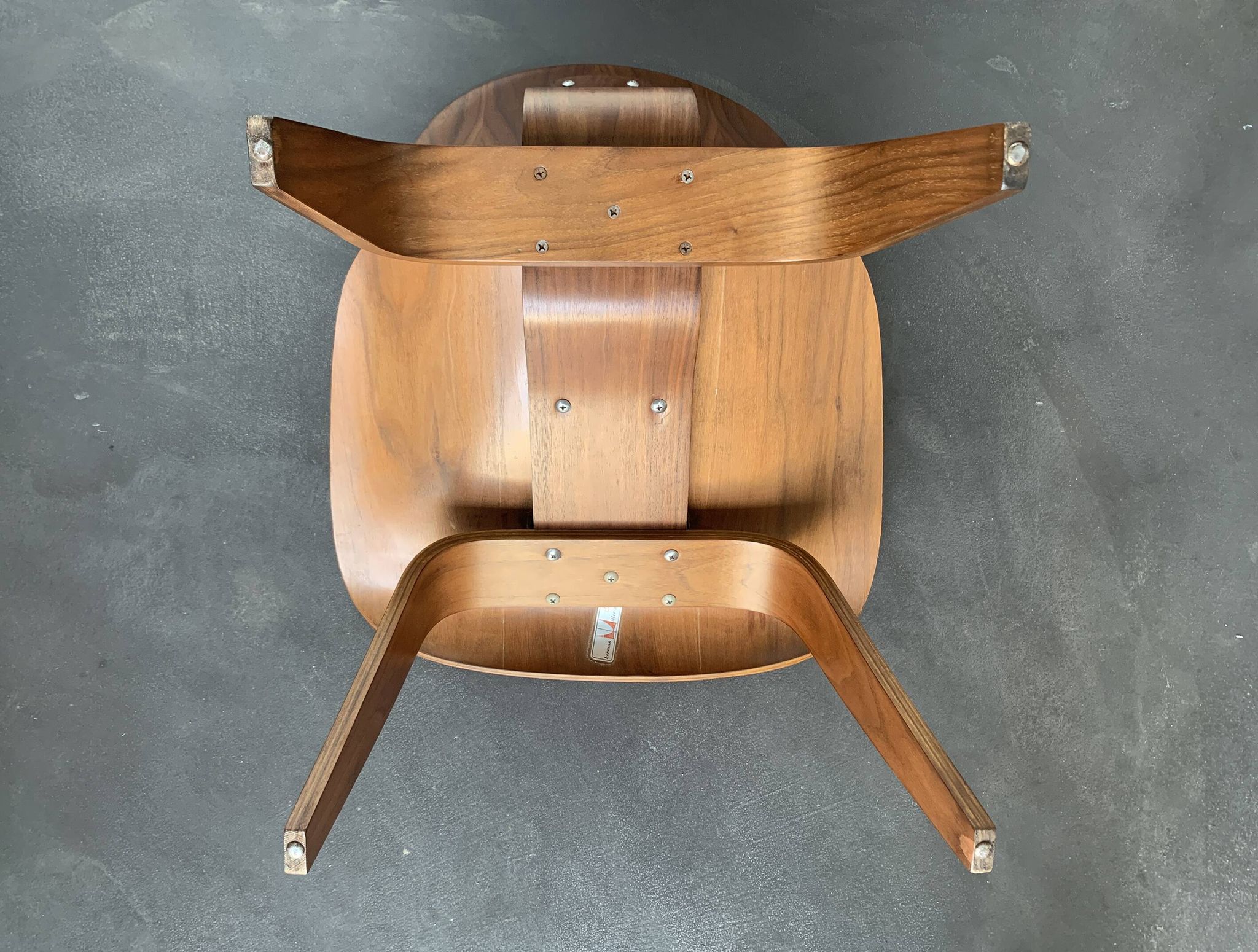 LCW LOUNGE CHAIR WOOD WALNUT BY CHARLES & RAY EAMES EVANS / HERMAN MILLER 1948-49