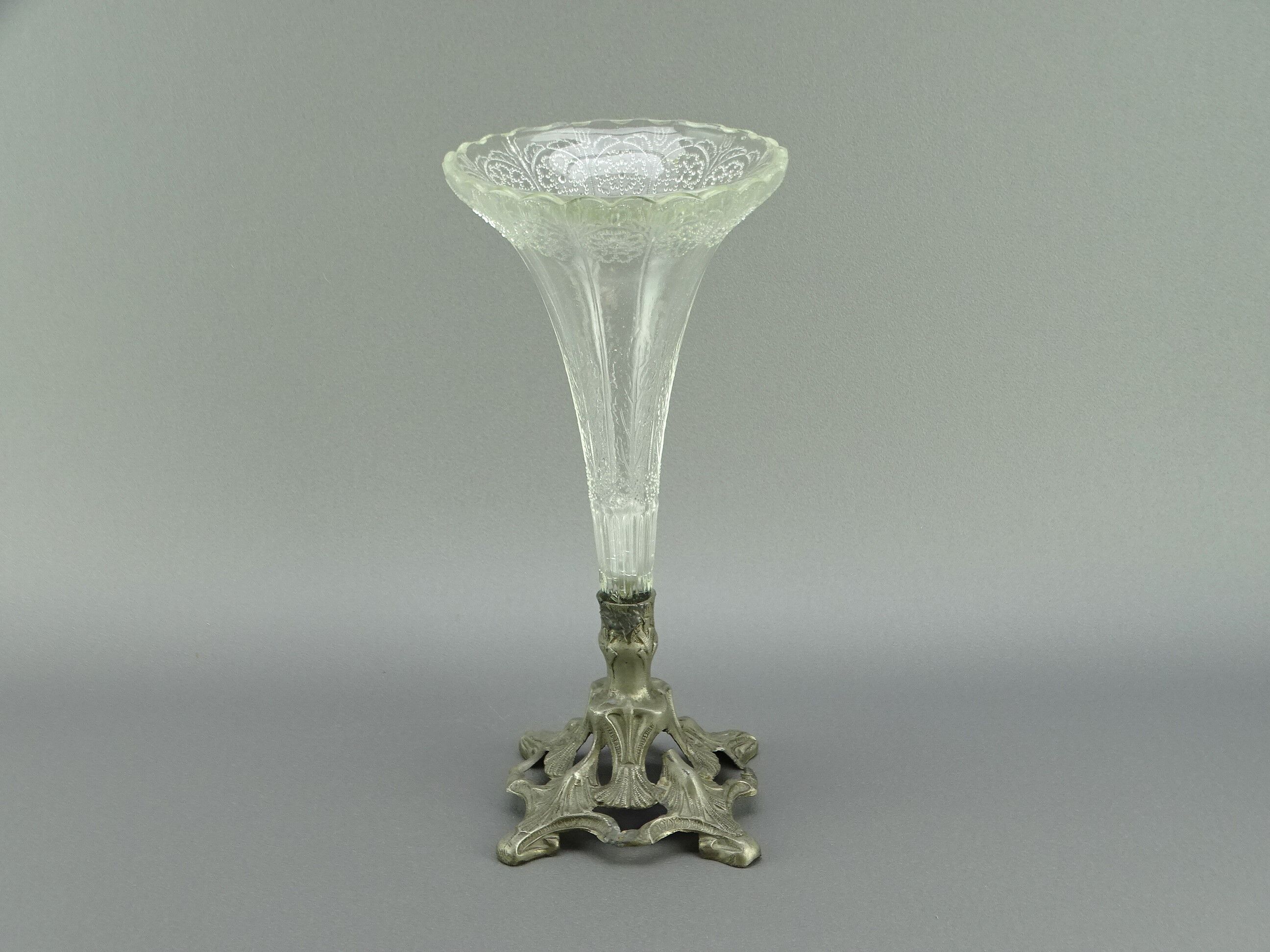 Soliflore in glass pressed on a regulated Art Nouveau base