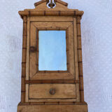 Doll cabinet