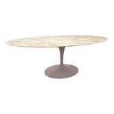 Table ovale Eero Saarinen pour Knoll