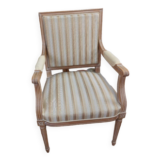 Fauteuil style Louis XV