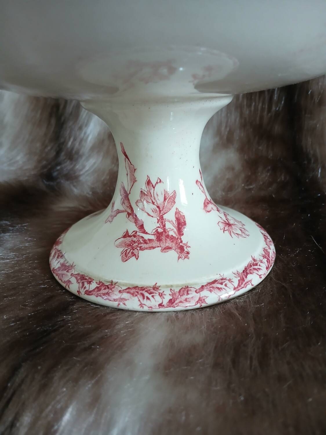 Antique compote dish in Gien ironstone.