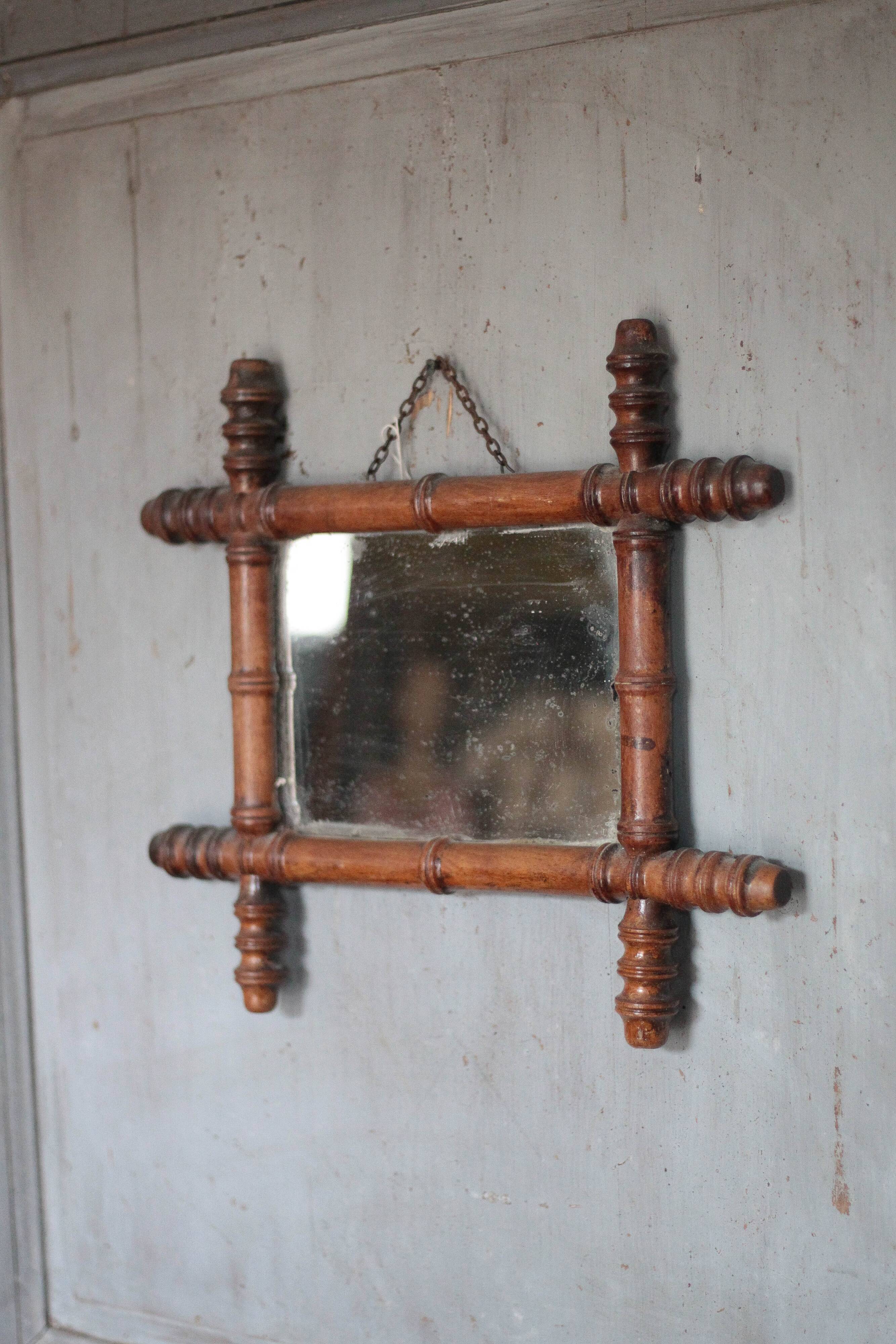 Wooden bamboo imitation mirror, antique mirror, hanging mirror.