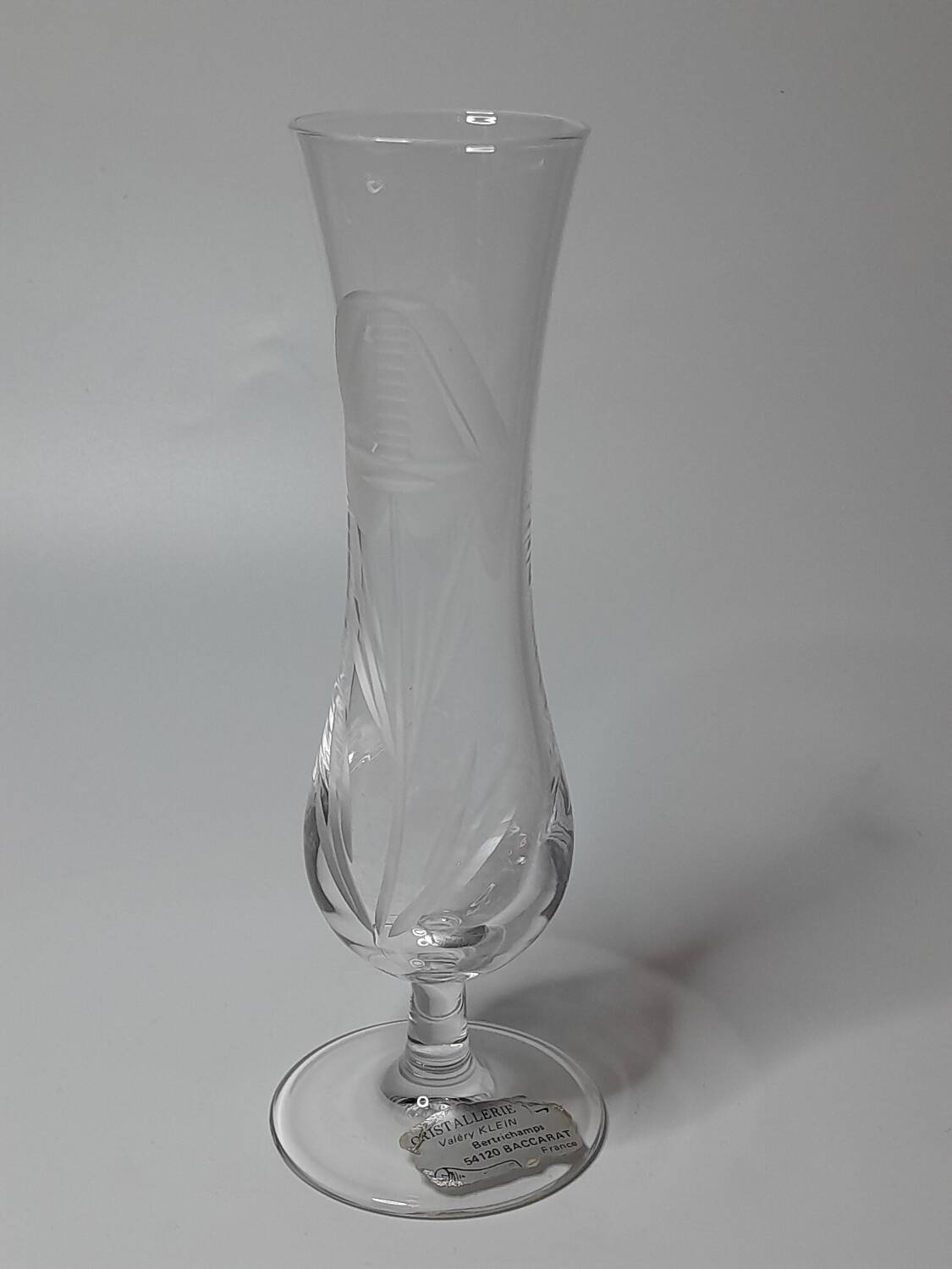 Vase soliflore en cristal taillé main - Valéry Klein, Baccarat