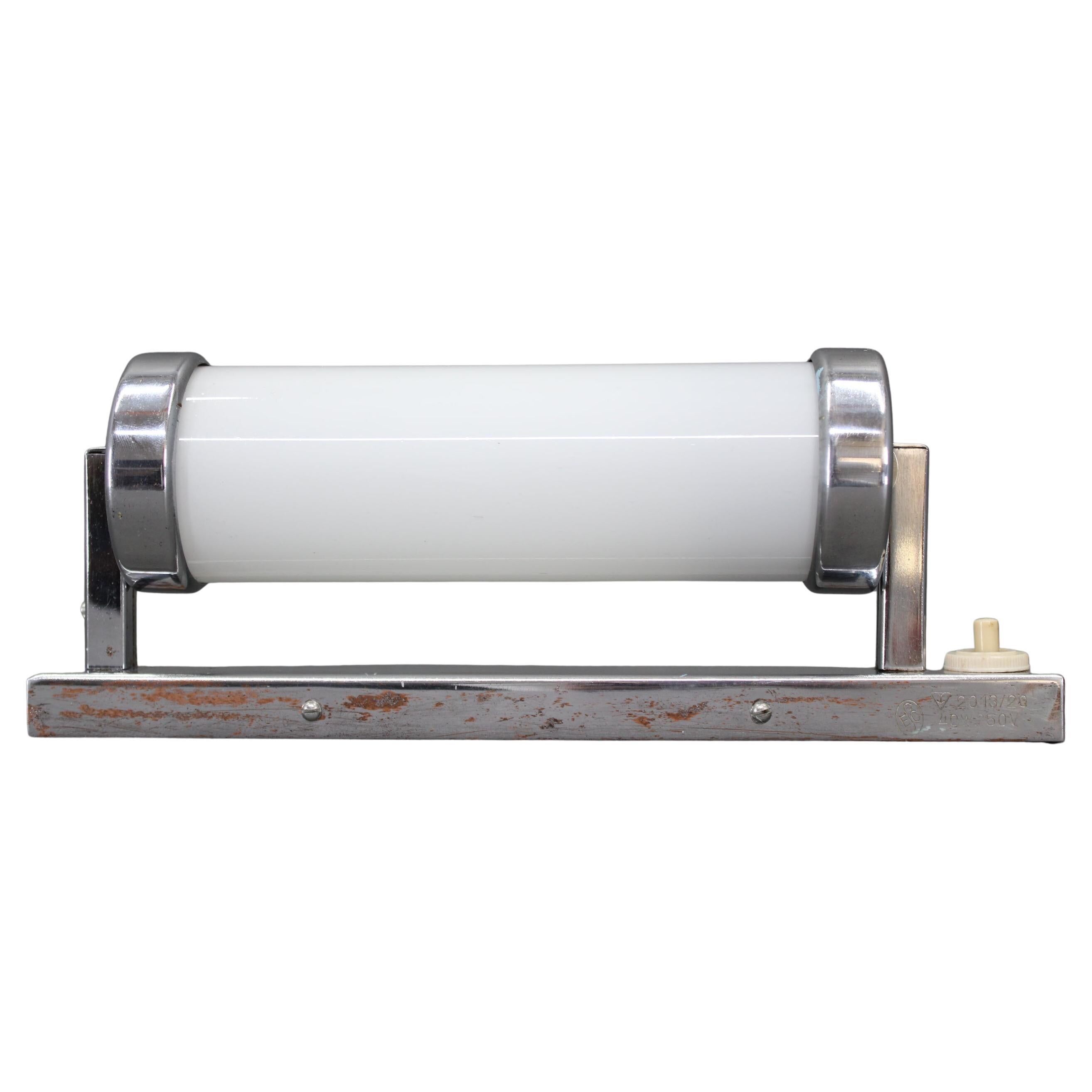 Czechoslovak Bauhaus Art Deco chrome tubular wall light, 1930s
