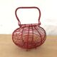 Panier à œufs rouge