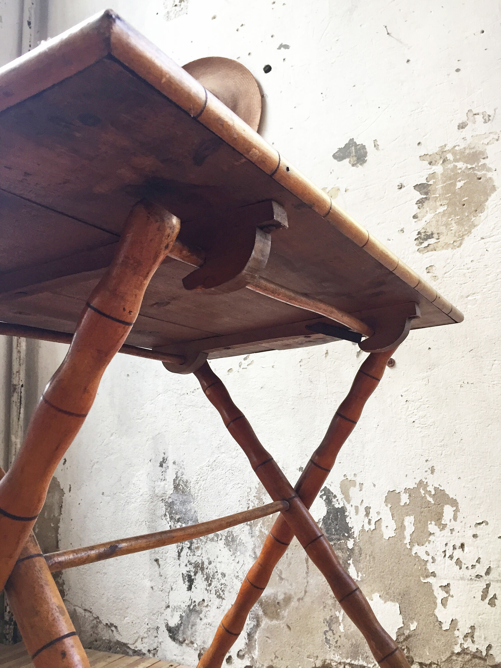 Bamboo imitation folding table