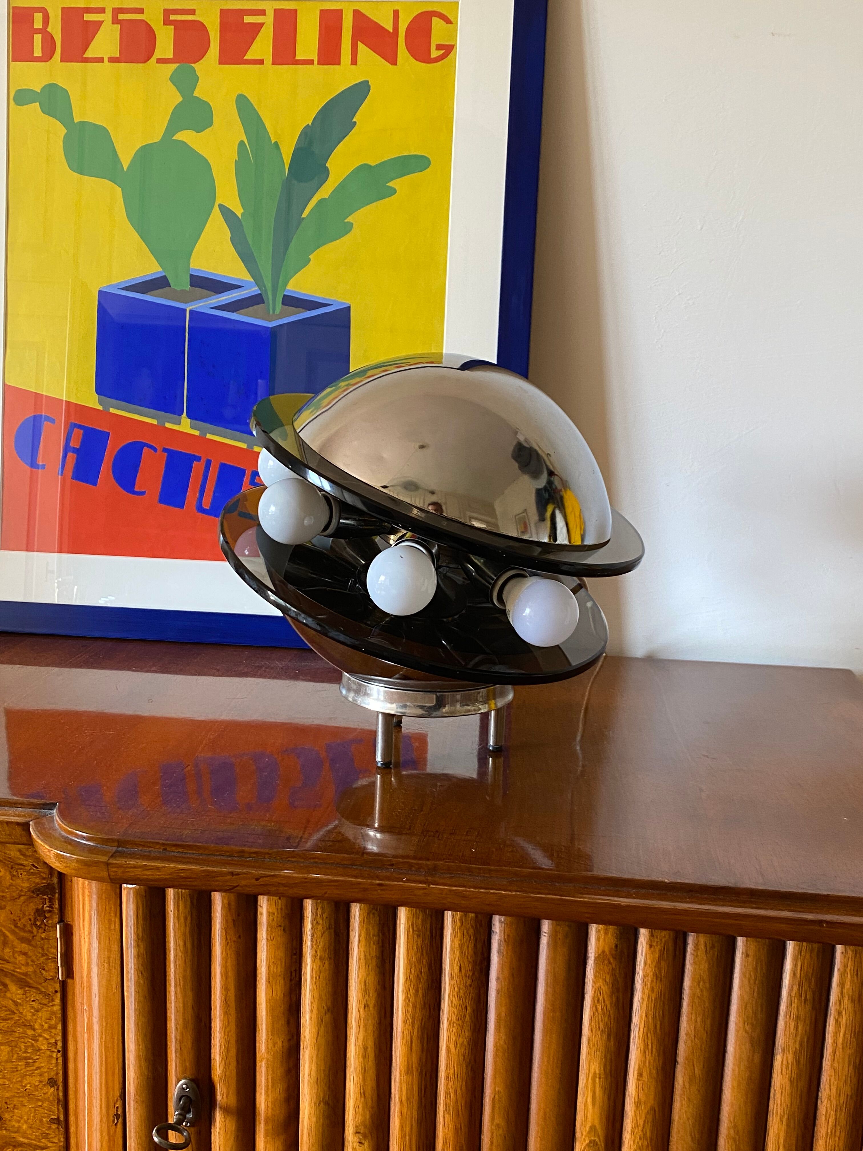 Space age flying saucer Ufo table lamp, Italy 1970s