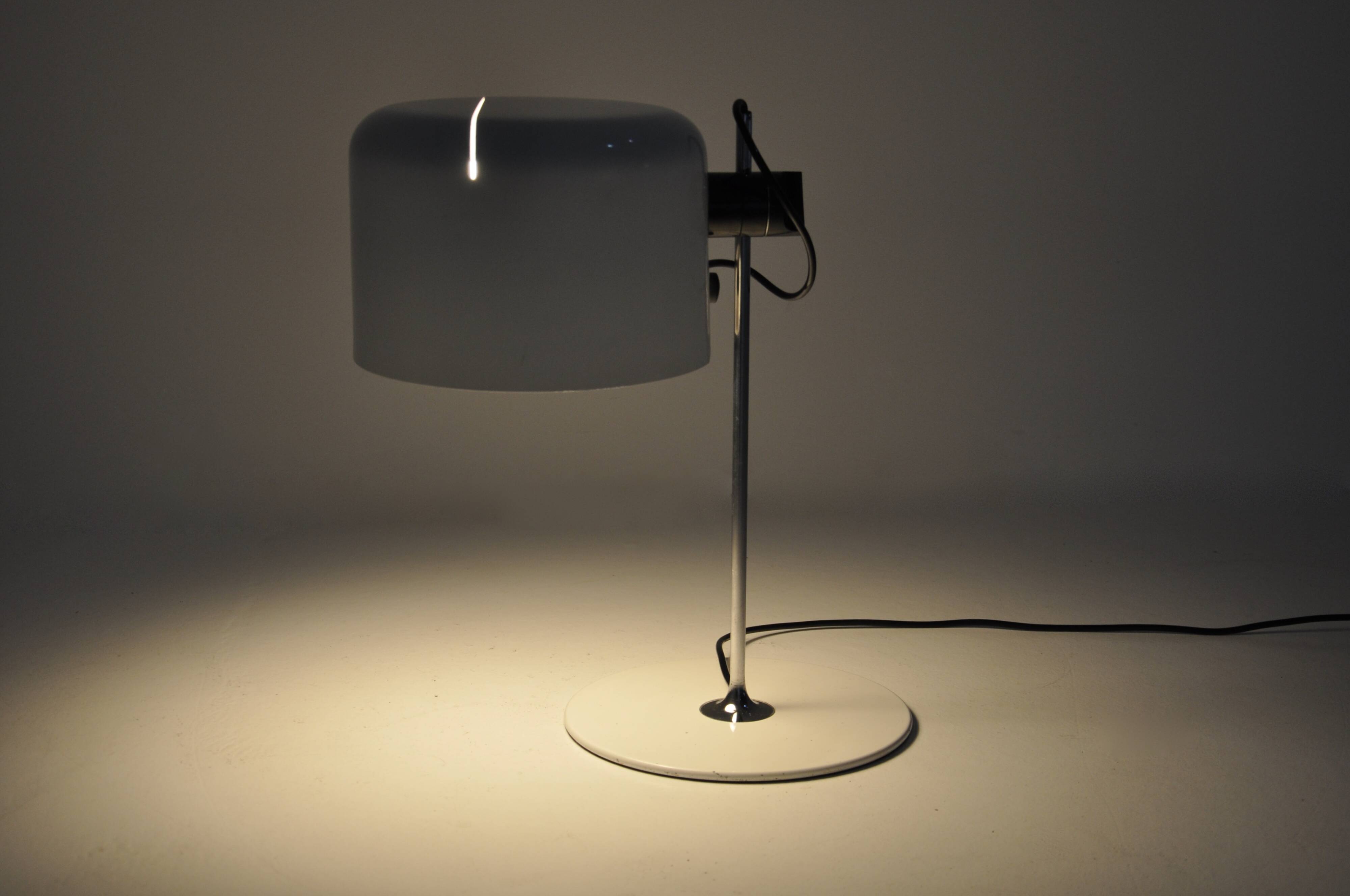 Lampe de table "Coupé" par Joe Colombo pour Oluce, 1960s