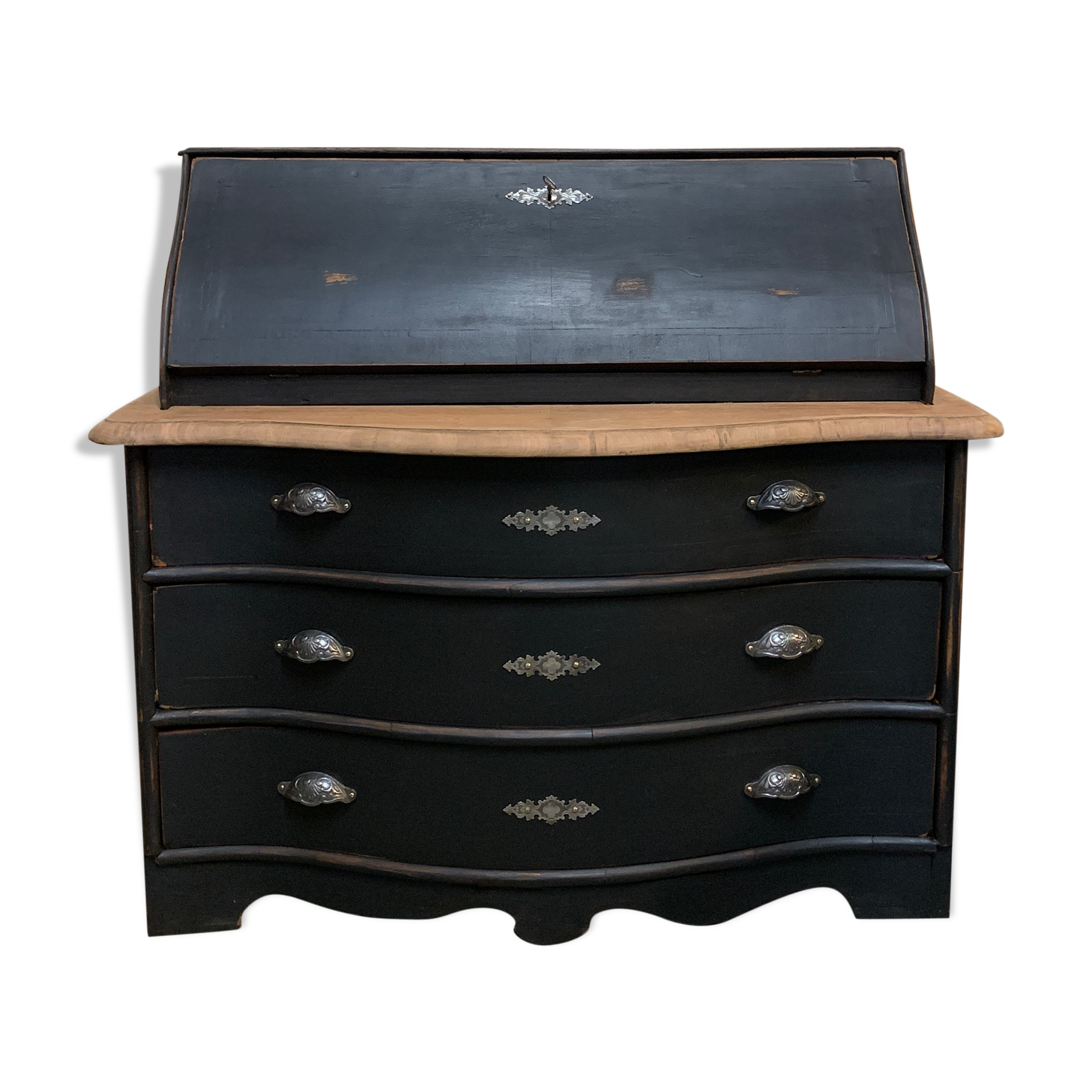 Former chest scriban curve 19th