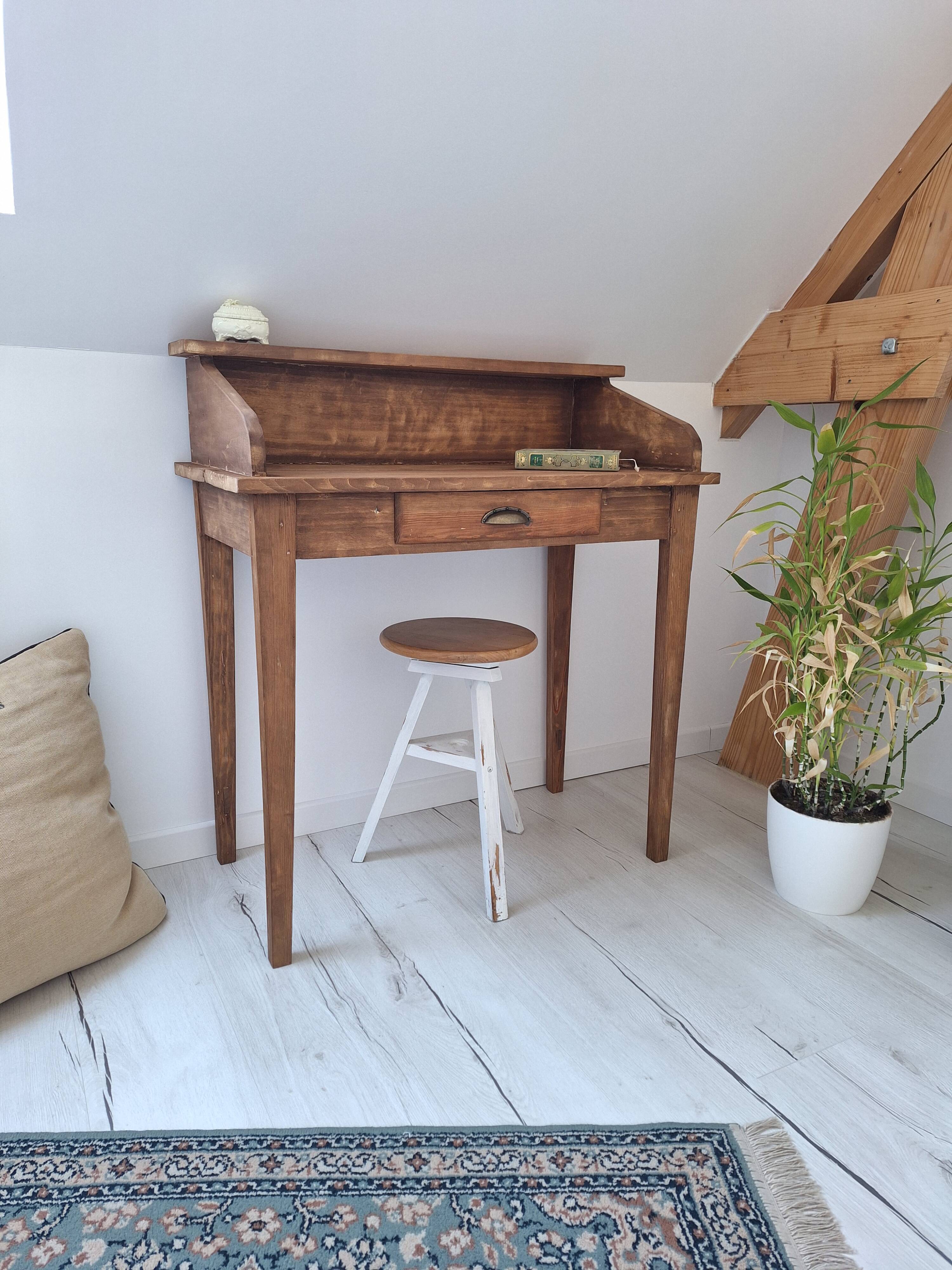 Solid wood tiered desk in a country style