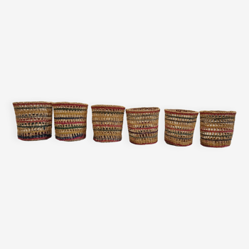 Set of small plant pots