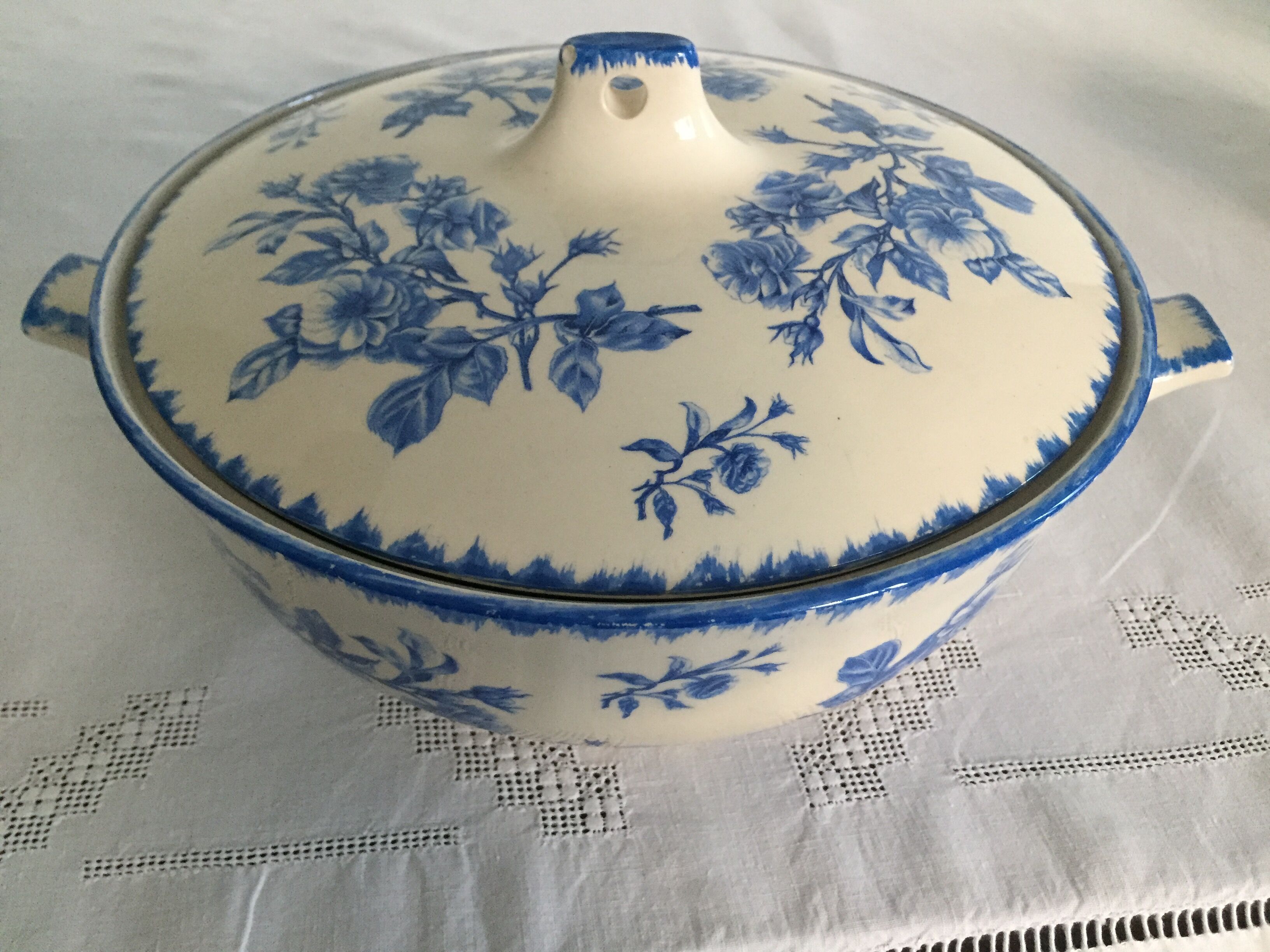 Set of dishes, salad bowl, soup kitchen - blue decor
