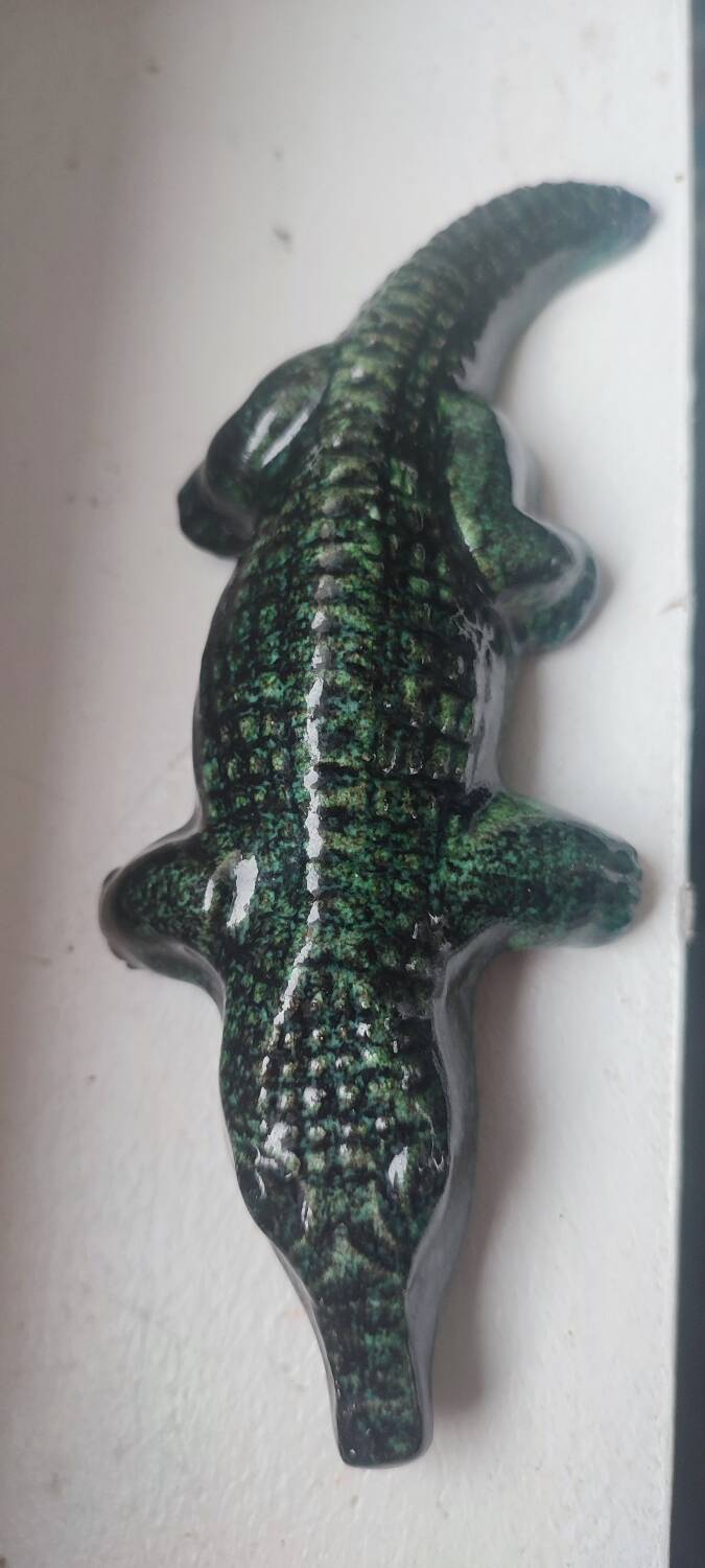 Accolay crocodile in glazed ceramic