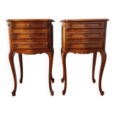 Paire de tables de chevet de style Louis XVI