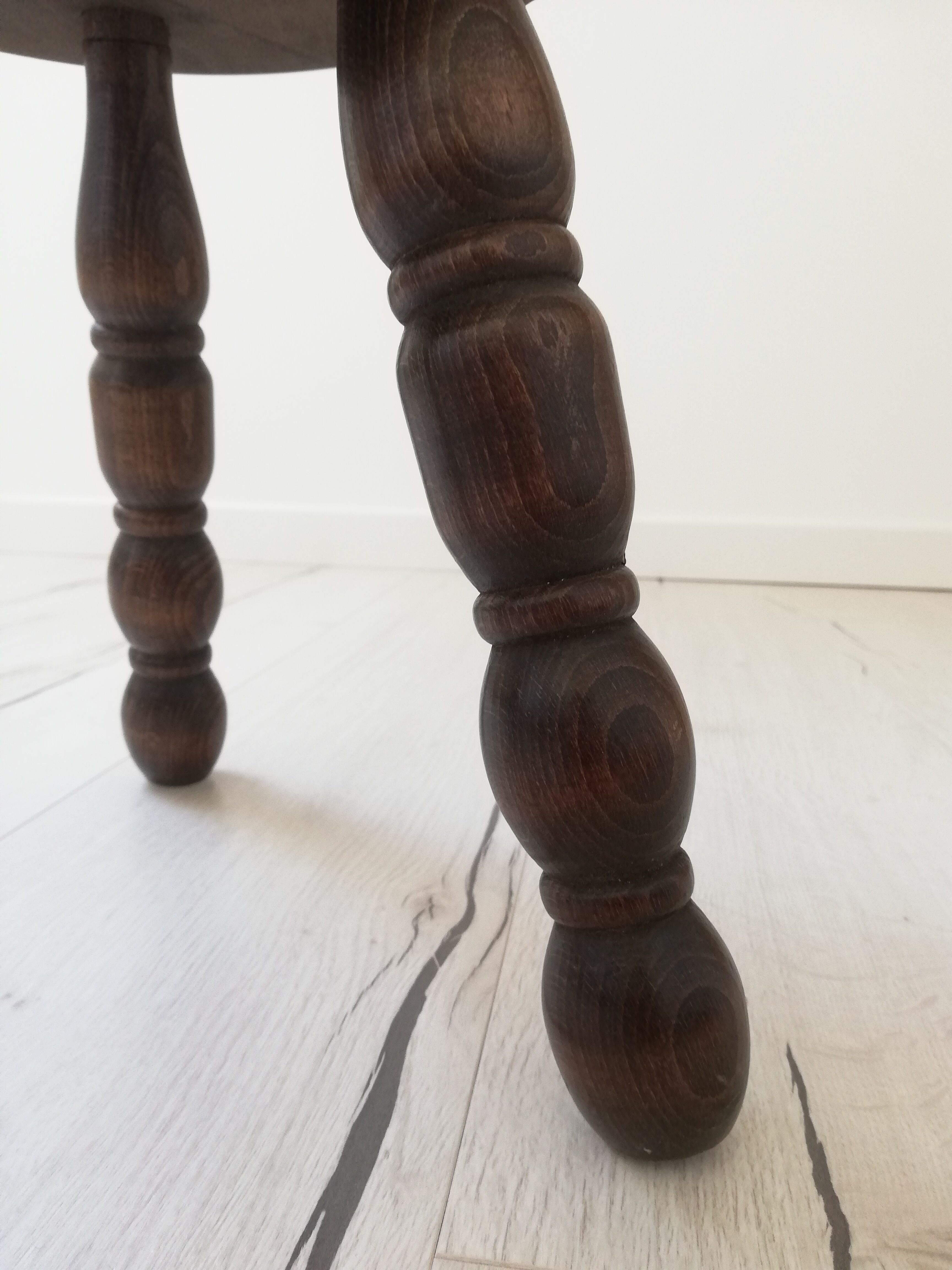 Vintage tripod stool