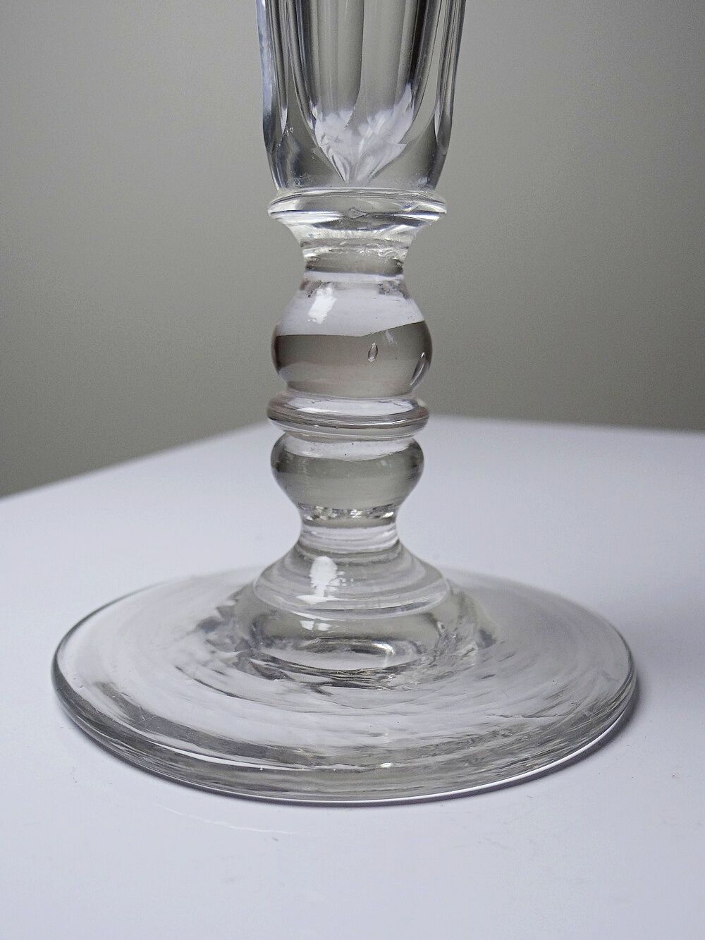 Champagne coupe, antique champenoise attributed to Baccarat, Napoleon III.