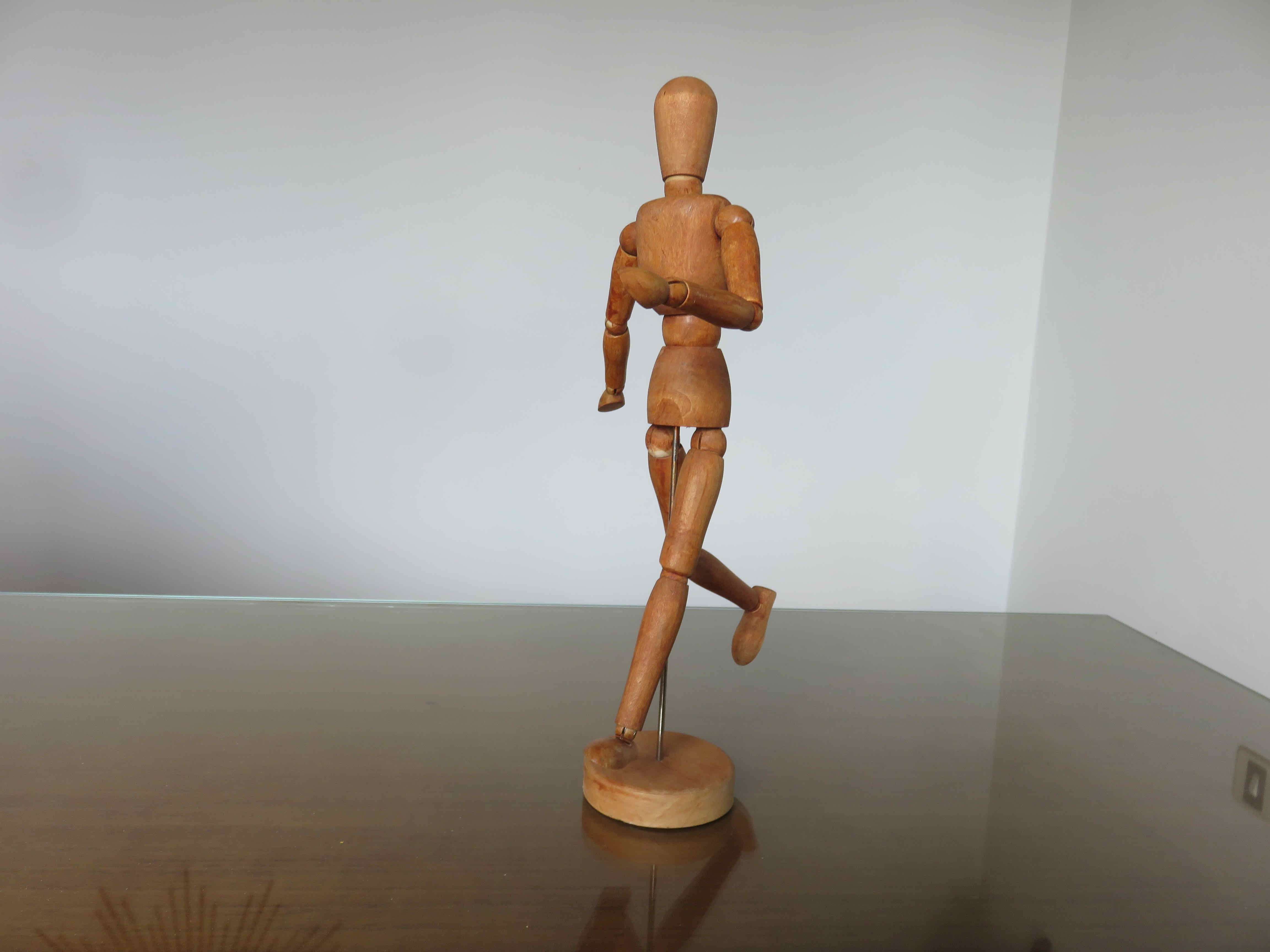 Articulated wooden mannequin 60s