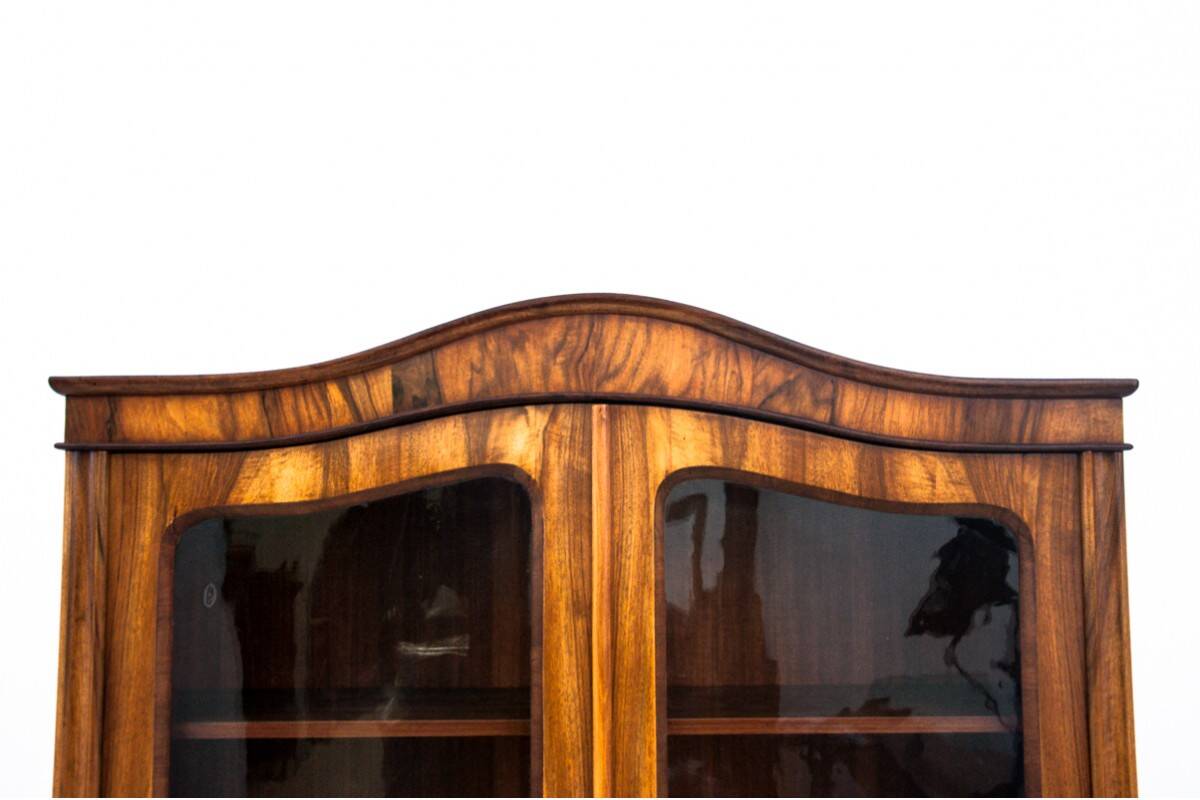 Library - antique display case, Northern Europe, around 1890.
