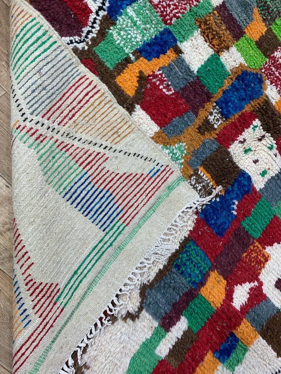 Handmade moroccan berber rug 243 x 157 cm