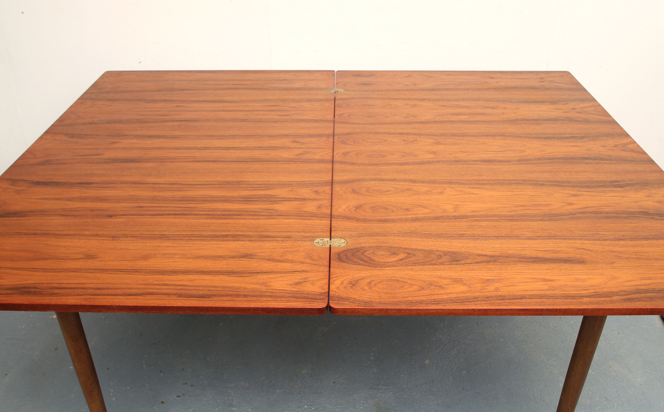 1960s diningtable in teak and oak