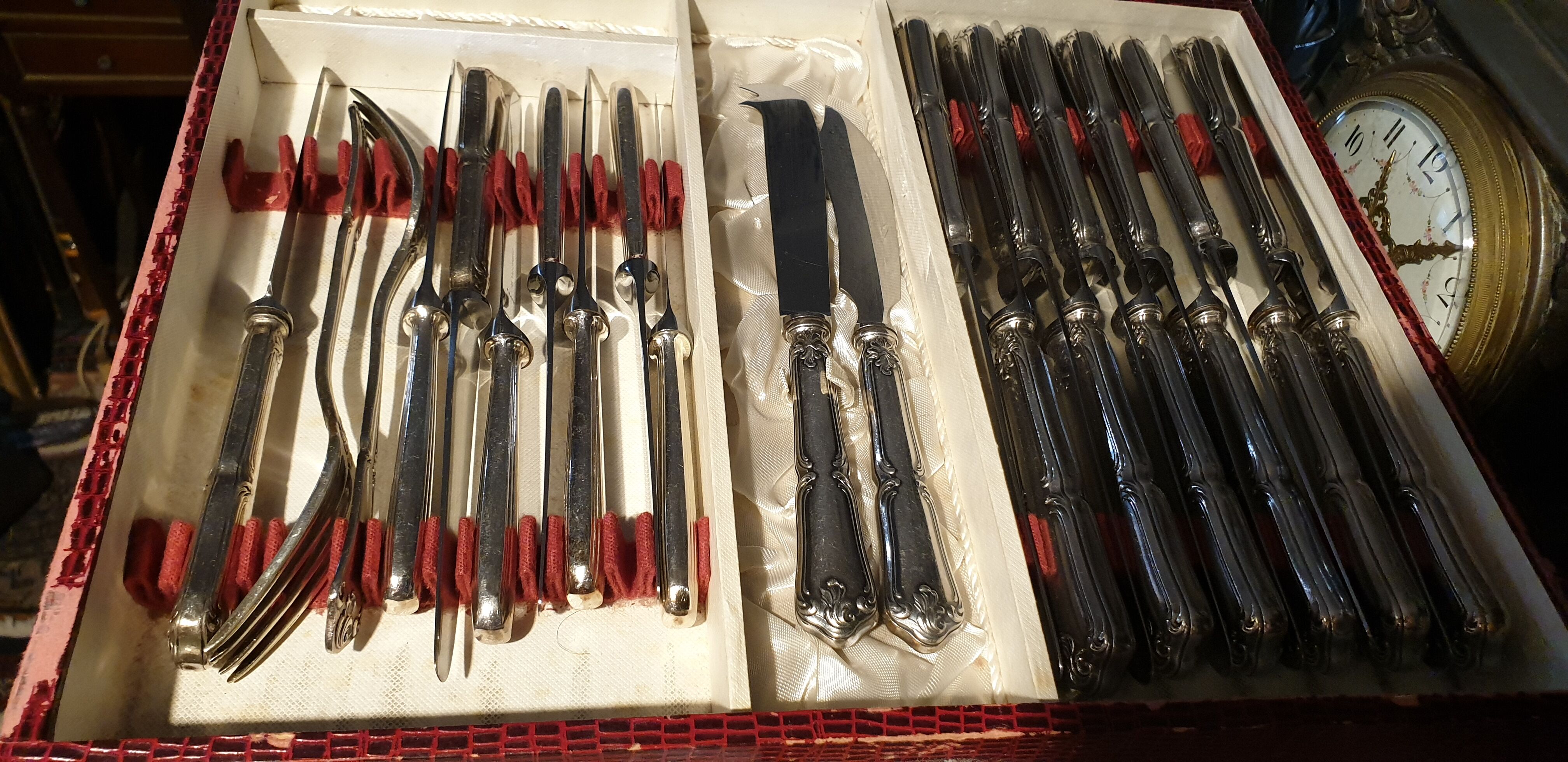 Housewife 64 pieces stainless steel and silver metal nogent