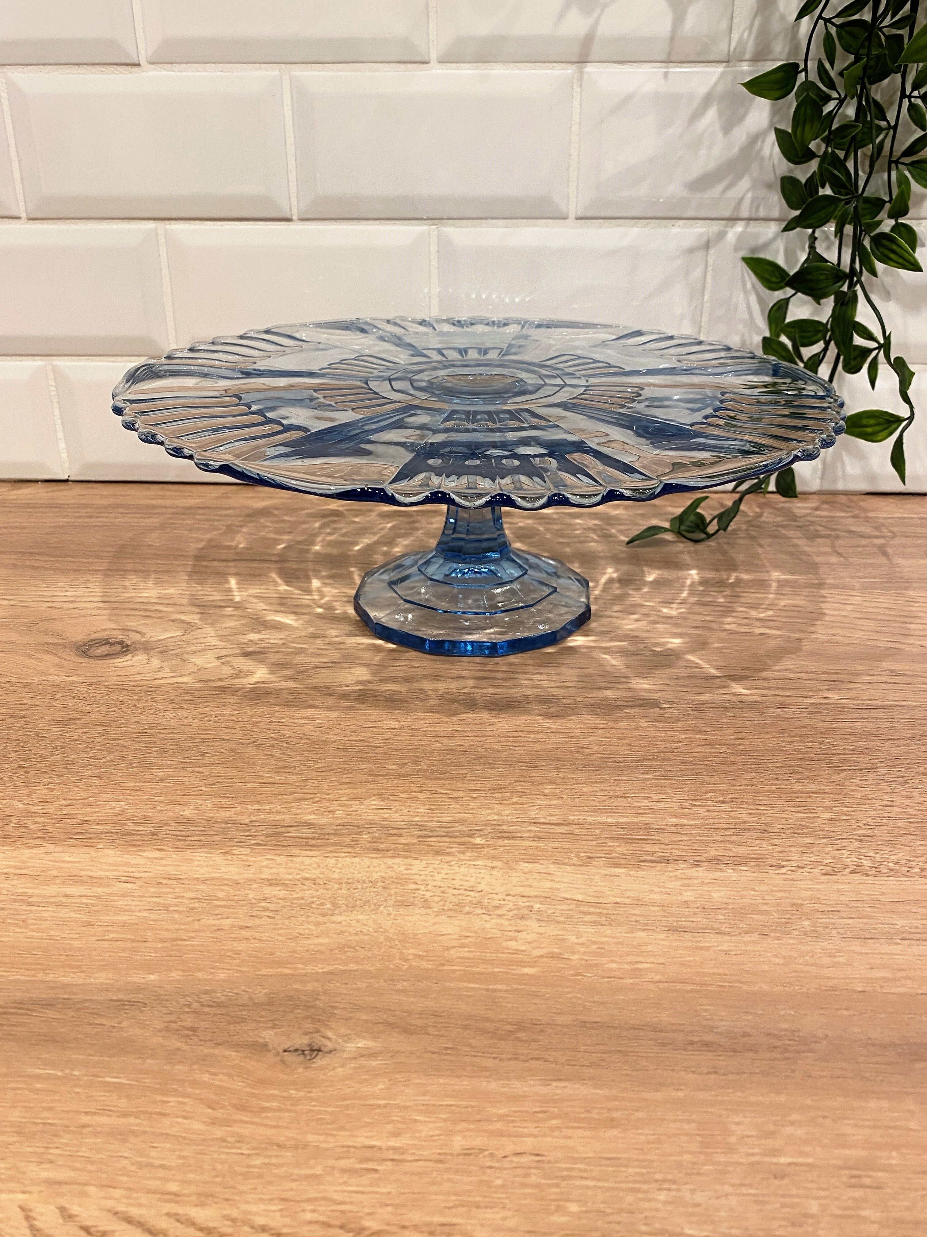 Dish, pedestal cake display