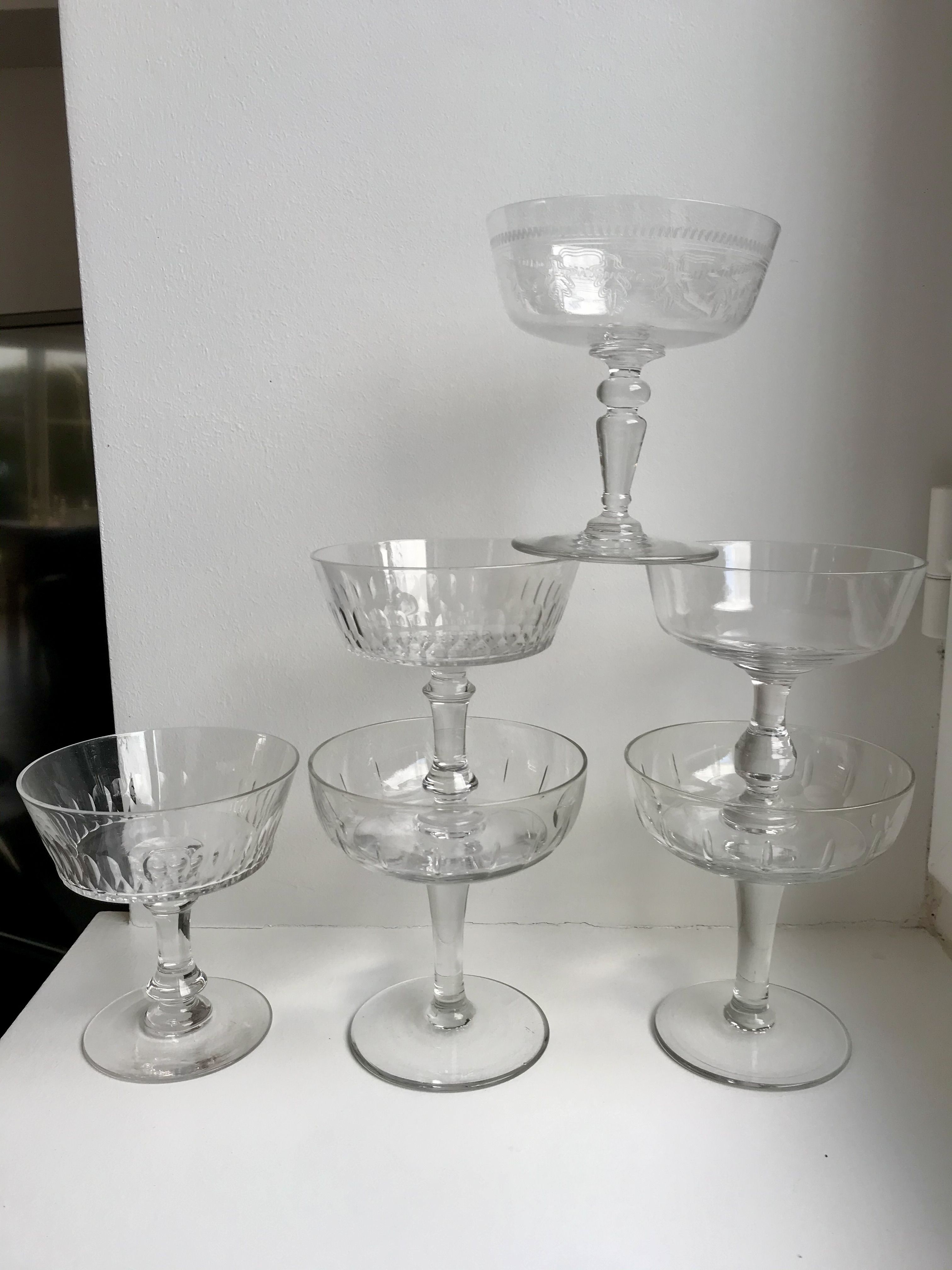 Set of 6 depicted art deco engraved crystal champagne glasses mismatched 50s