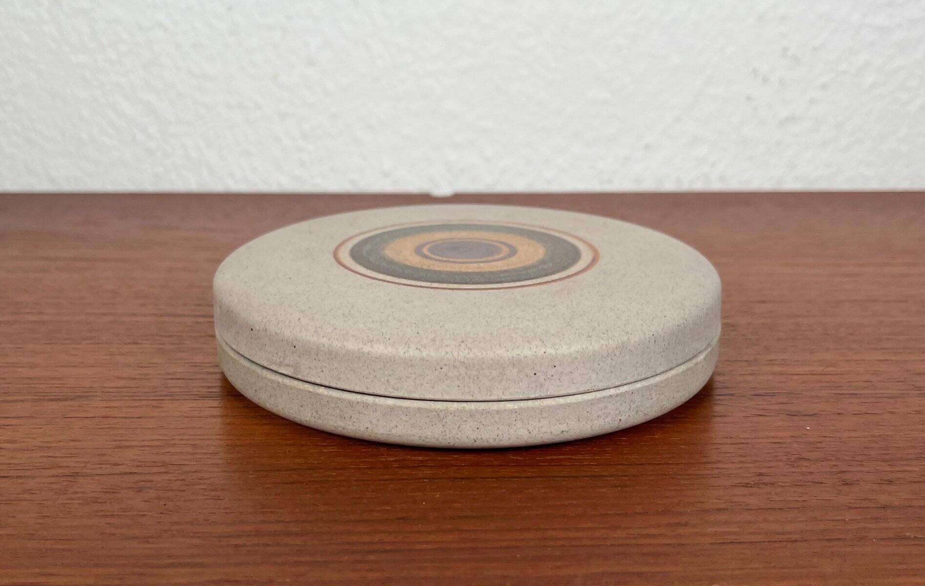 Vintage stoneware bowl with lid by Tove Rappold for Knabstrup, Denmark, 1970s.