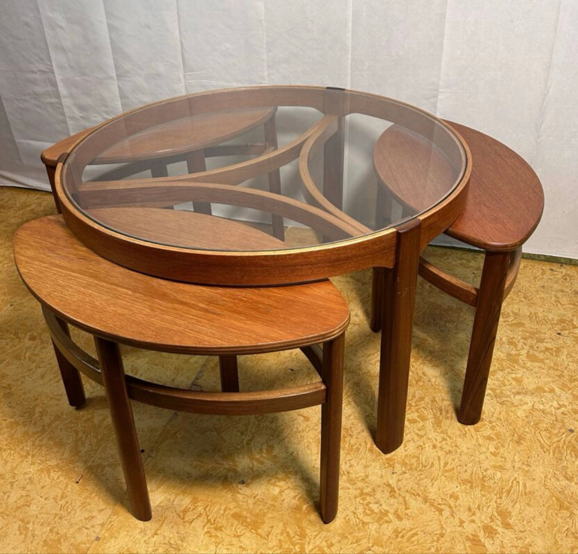 Mid century retro vintage teak trinity coffee table by nathan 1960.