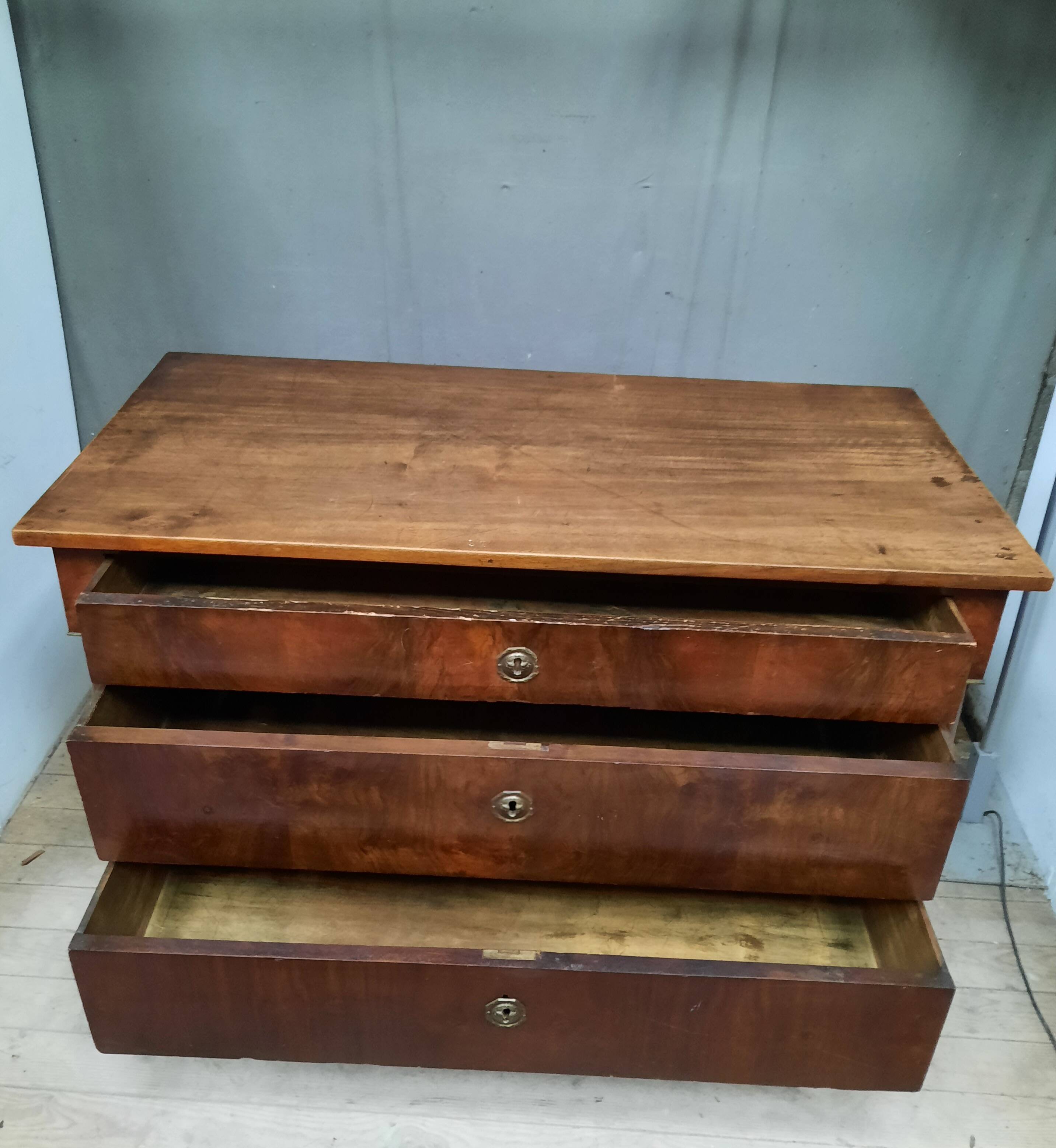 Commode empire en plaquage d acajou