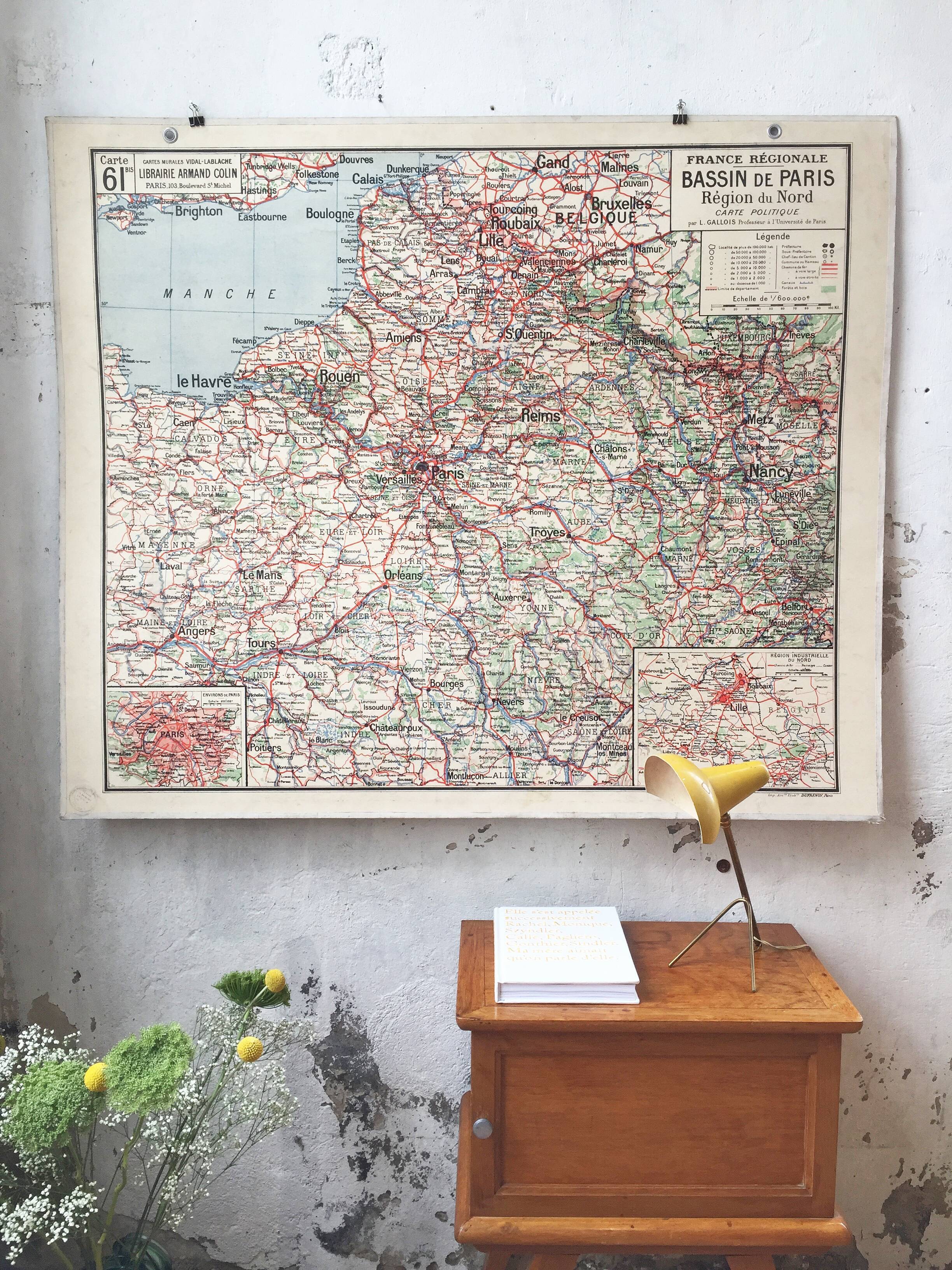 Vintage school map Bassin de Paris