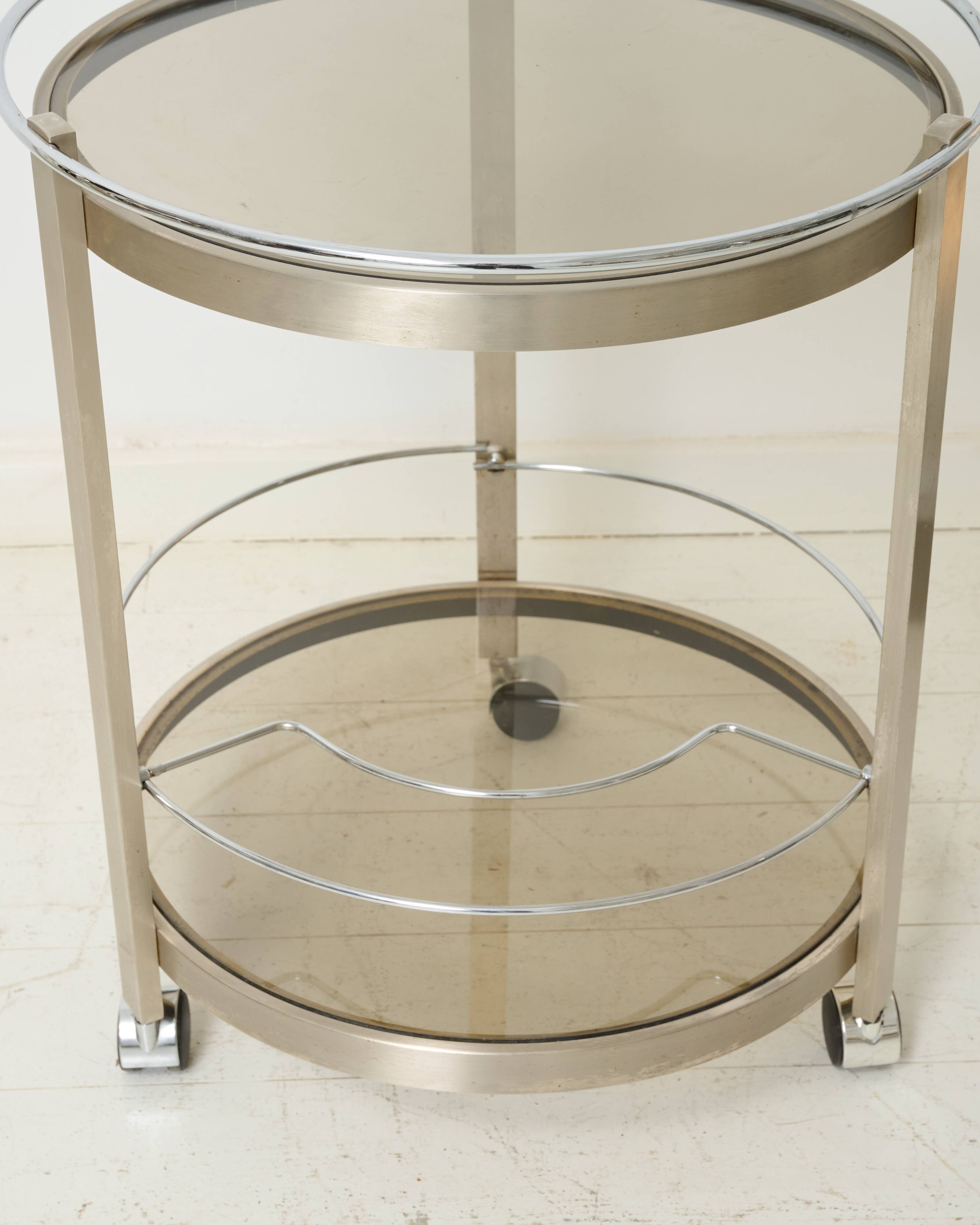 Round brushed aluminium dessert table, 1970-1980