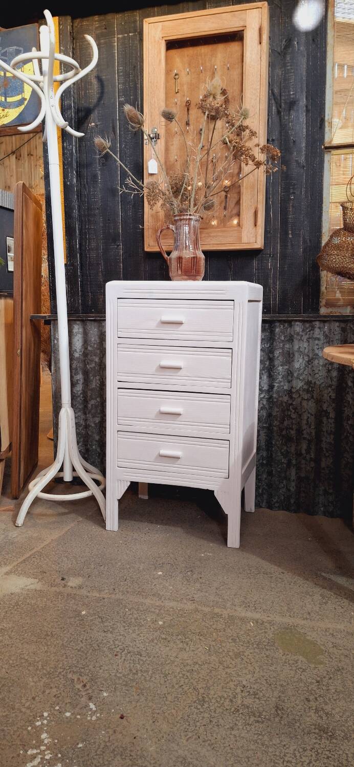 Old chest of drawers