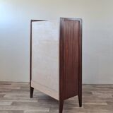 Scandinavian secretary