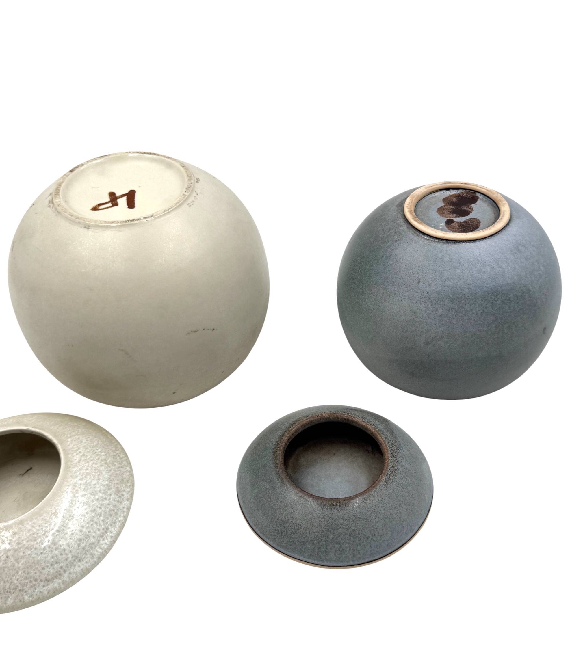 Mid-century Modern set of 2 gres vases, Franco Bucci Italy ca. 1960