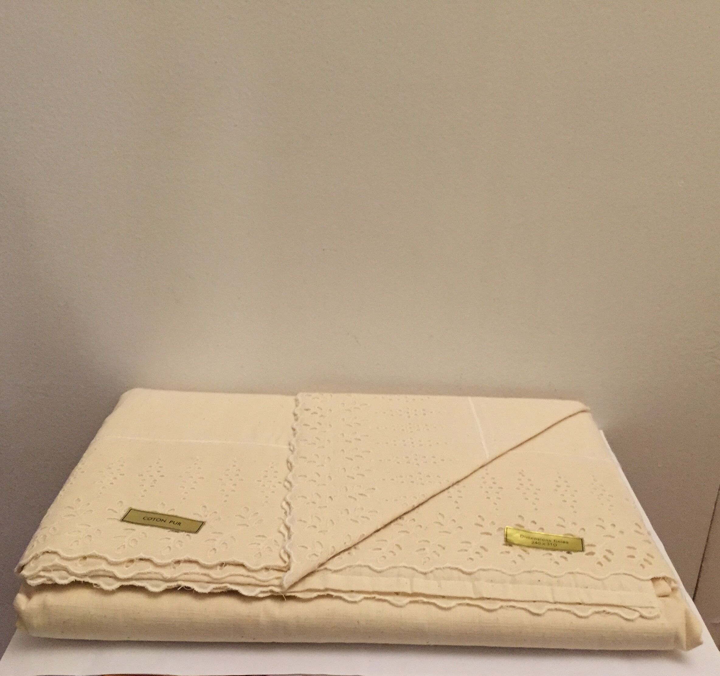 Embroidered cotton sheet