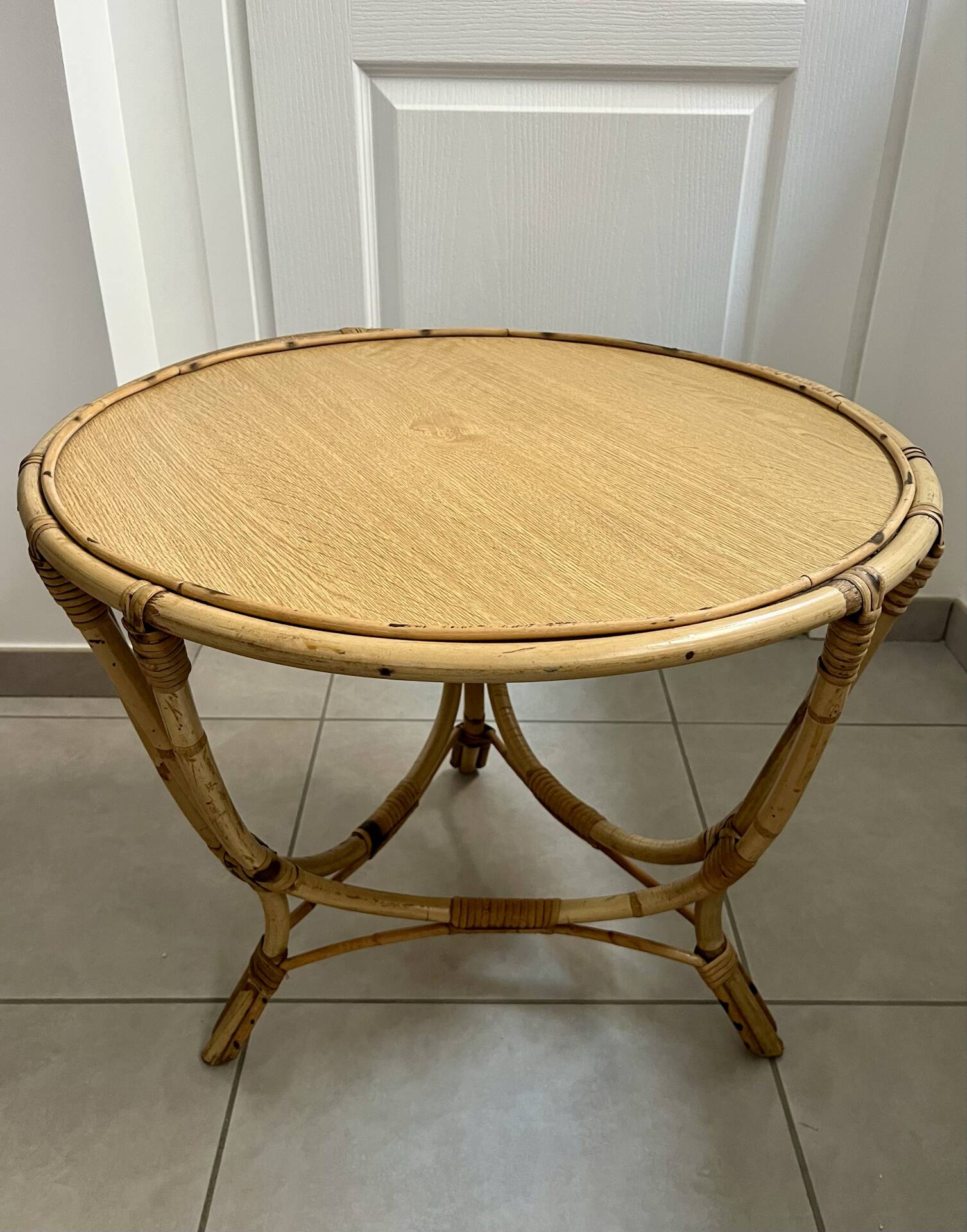 Table basse ronde rotin années 60