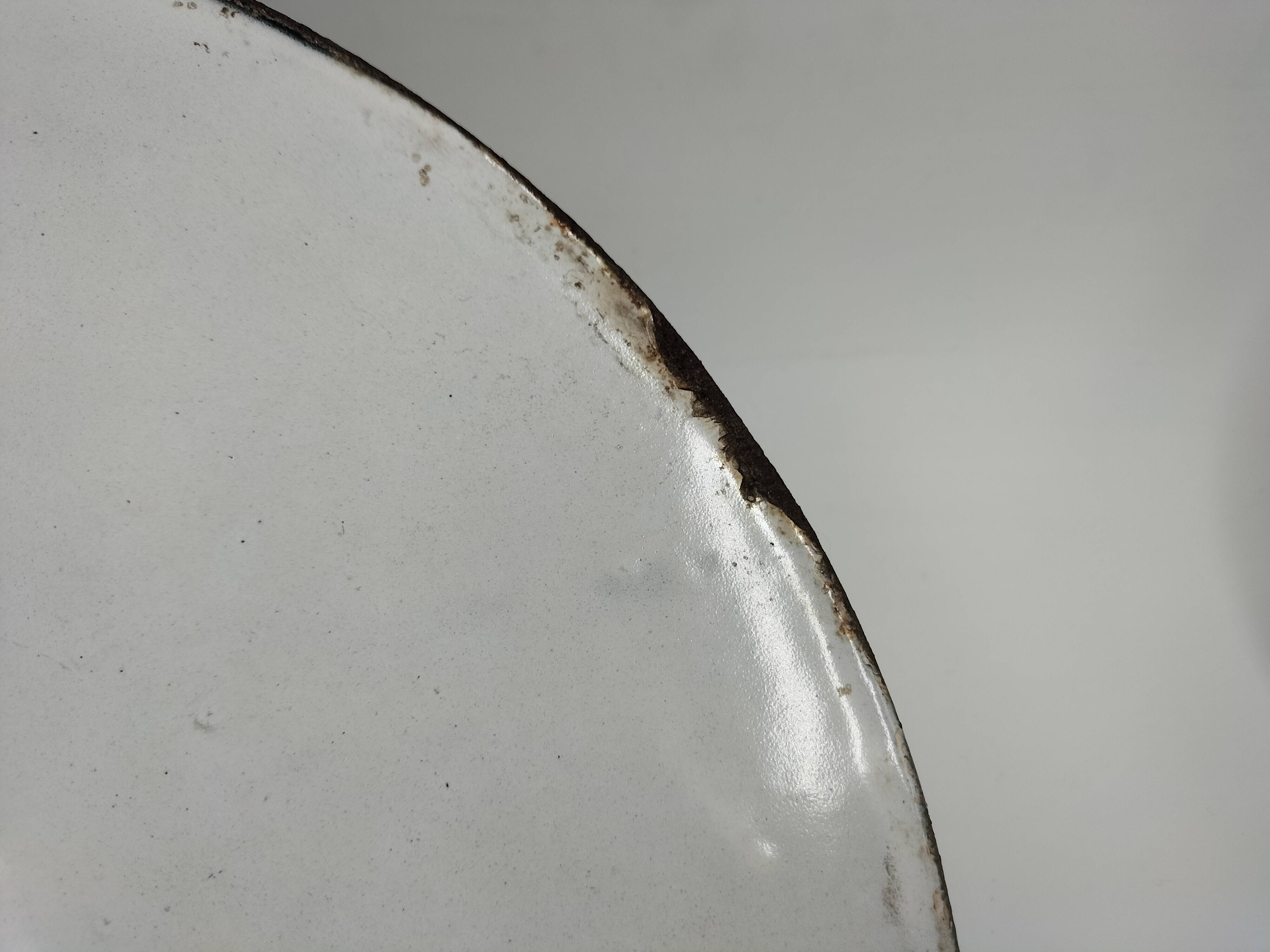 Enameled sheet metal pendant lights