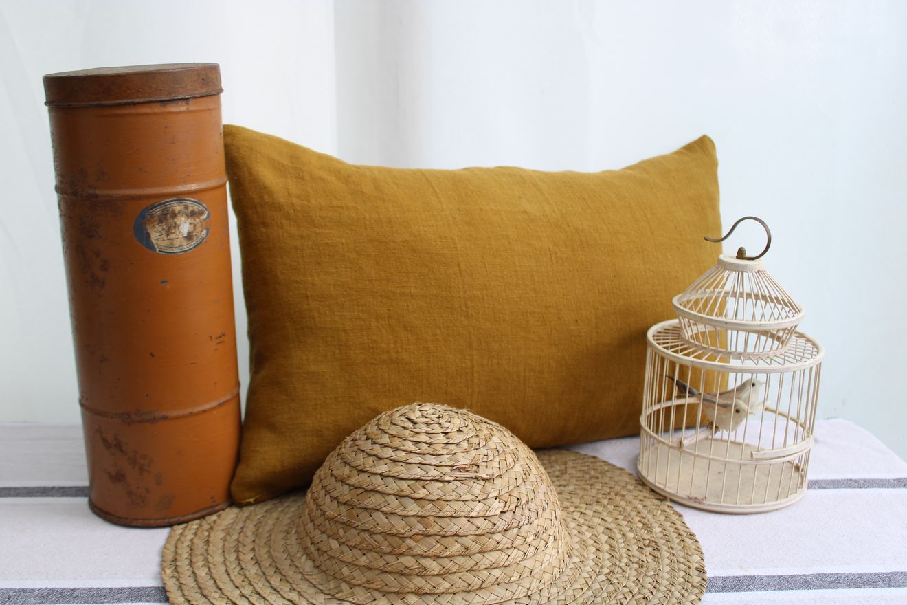 Linen cushion