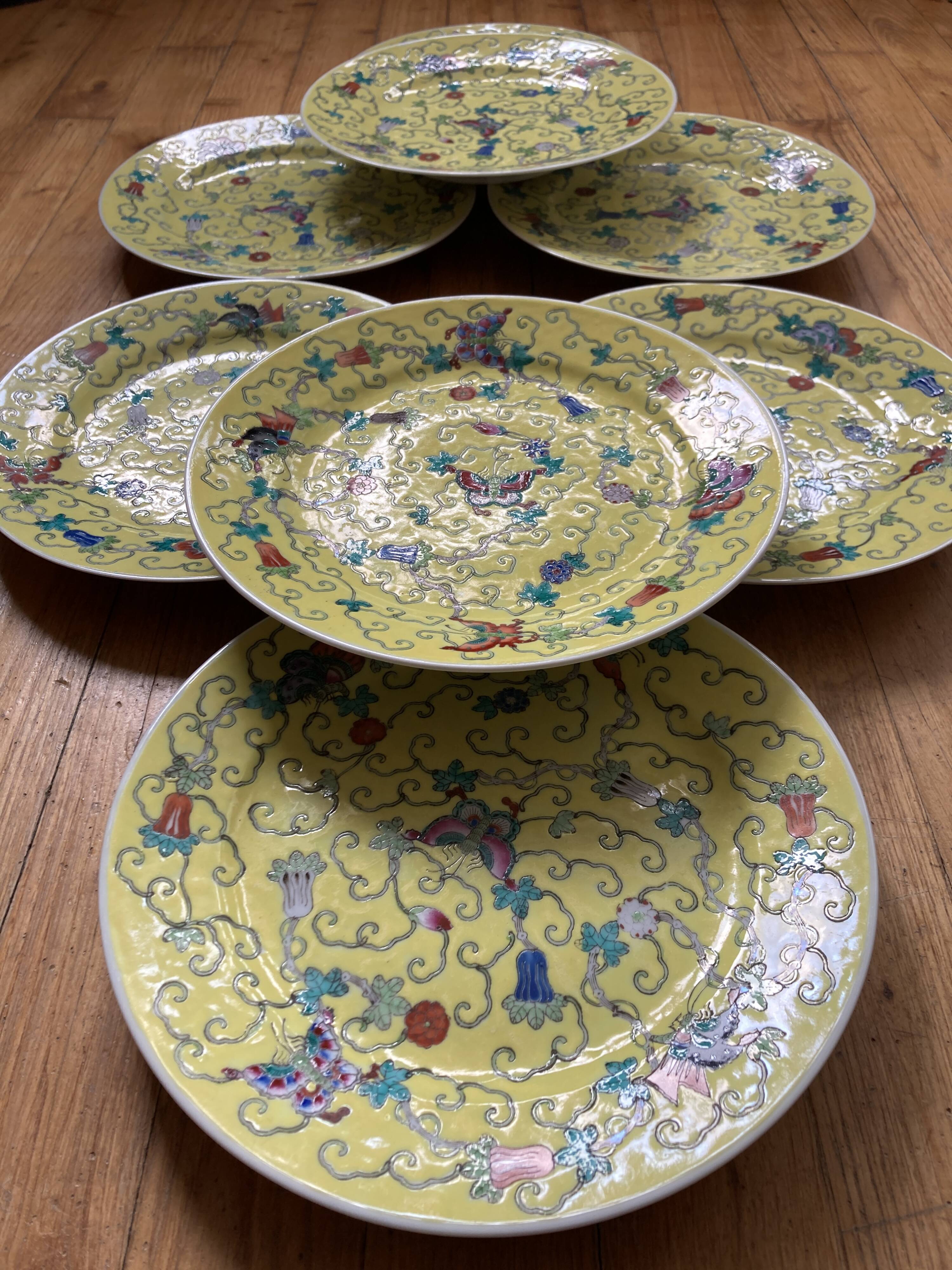 8 polychrome Chinese porcelain plates - Very good condition - 1950s