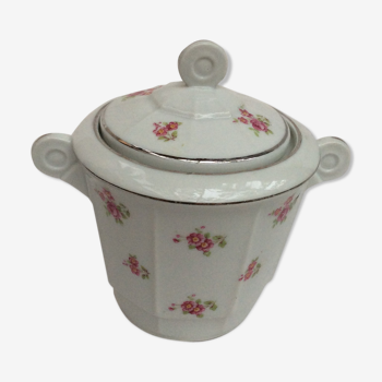 Sucrière en faïence blanche ornée petit fleurs vintage dimension : hauteur -14,5cm- largeur -14,5cm-